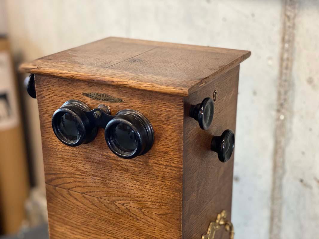 Stereoscope by Unis France, France circa 1910.

A stereoscope allows the reproduction of images with a spatial impression of depth that is not physically present. This stereoscope by Unis France is a larger model, because you can place it in front