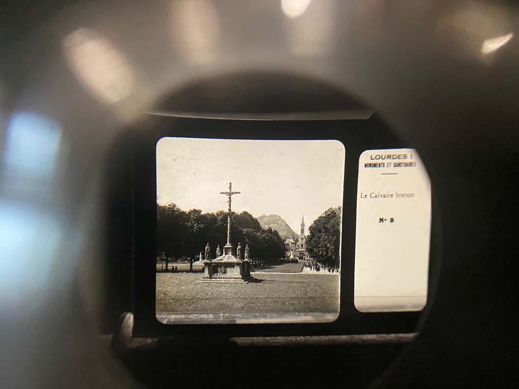 Stereoscope by Unis France, France, circa 1910 13