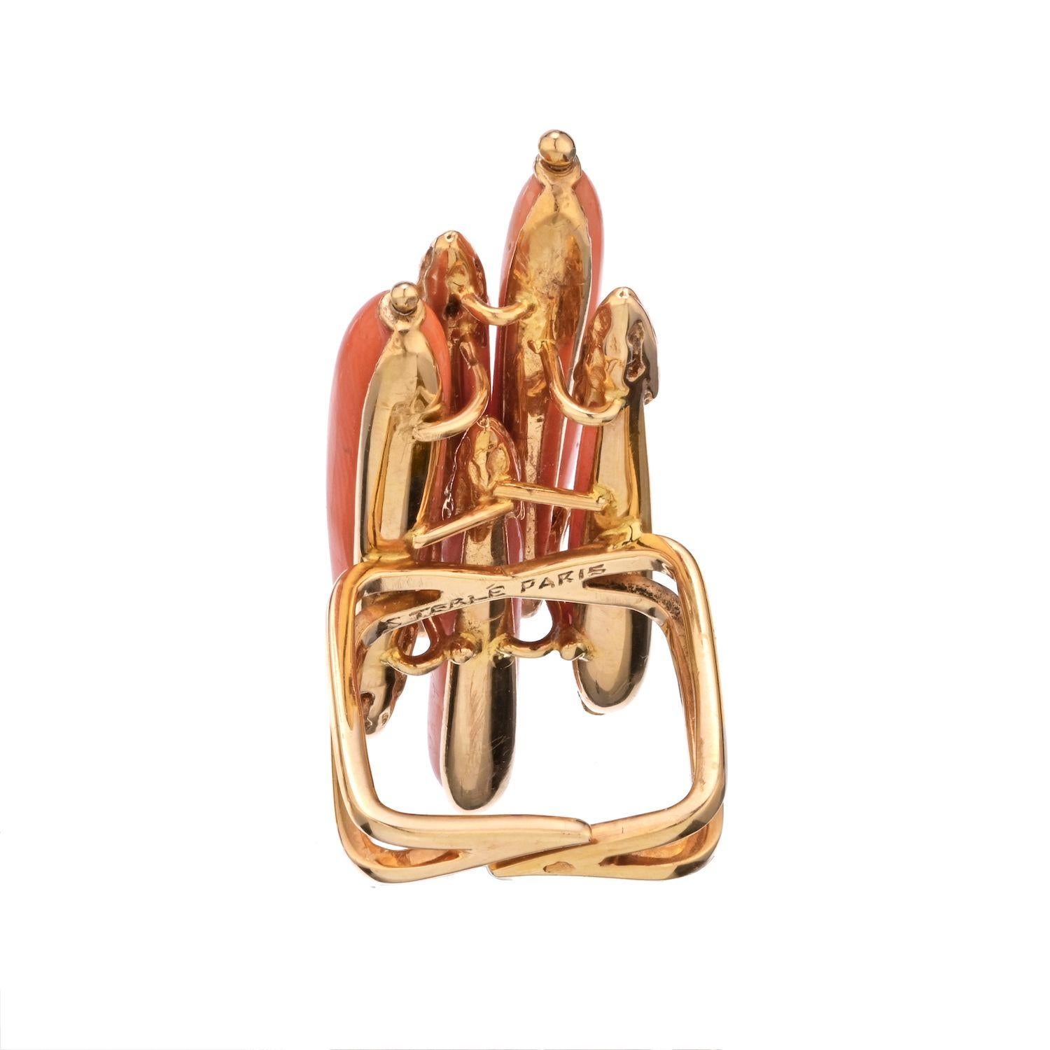 Oval Cut Sterle 18K Yellow Gold Elongated Multi Coral Estate Ring For Sale