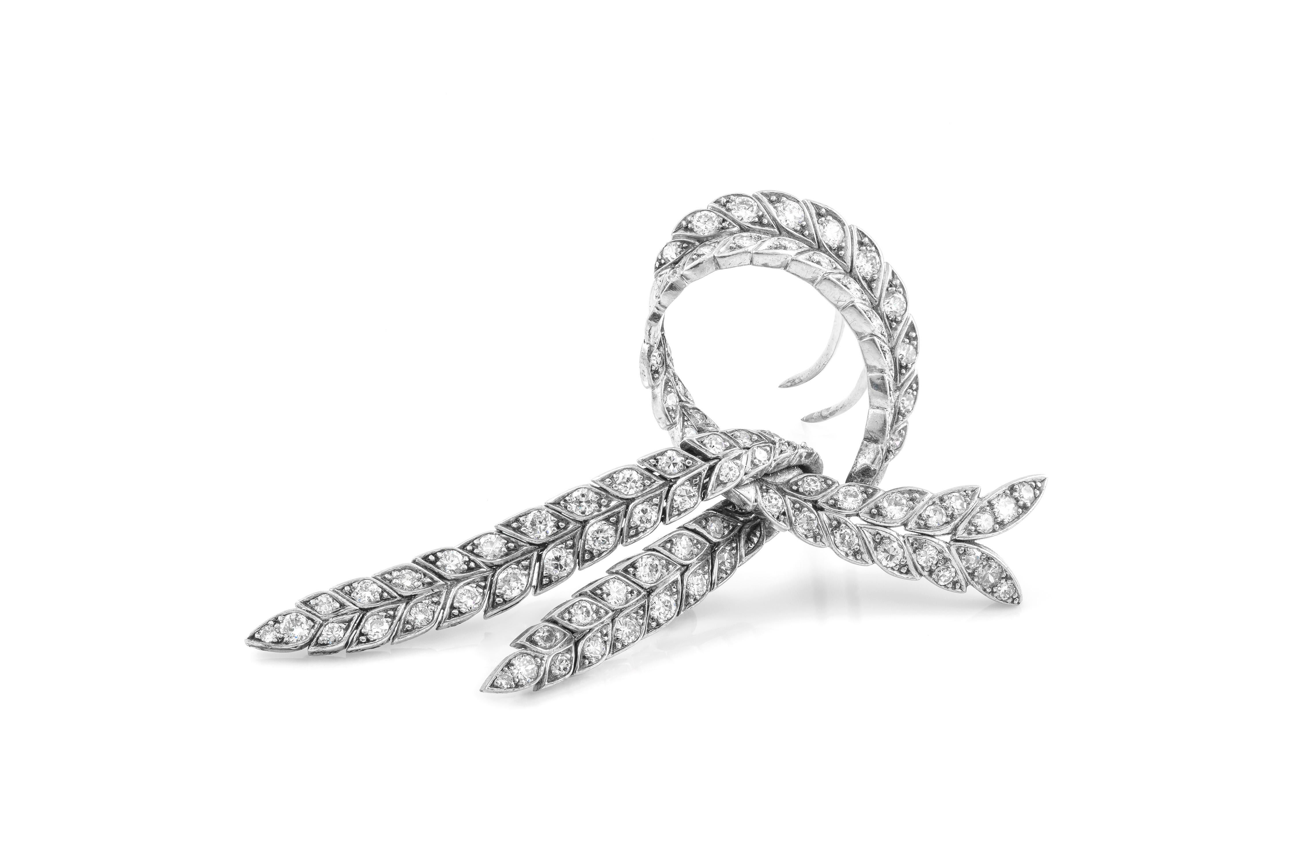 Sterle Leaf Patterned Diamond Brooch In Good Condition For Sale In New York, NY