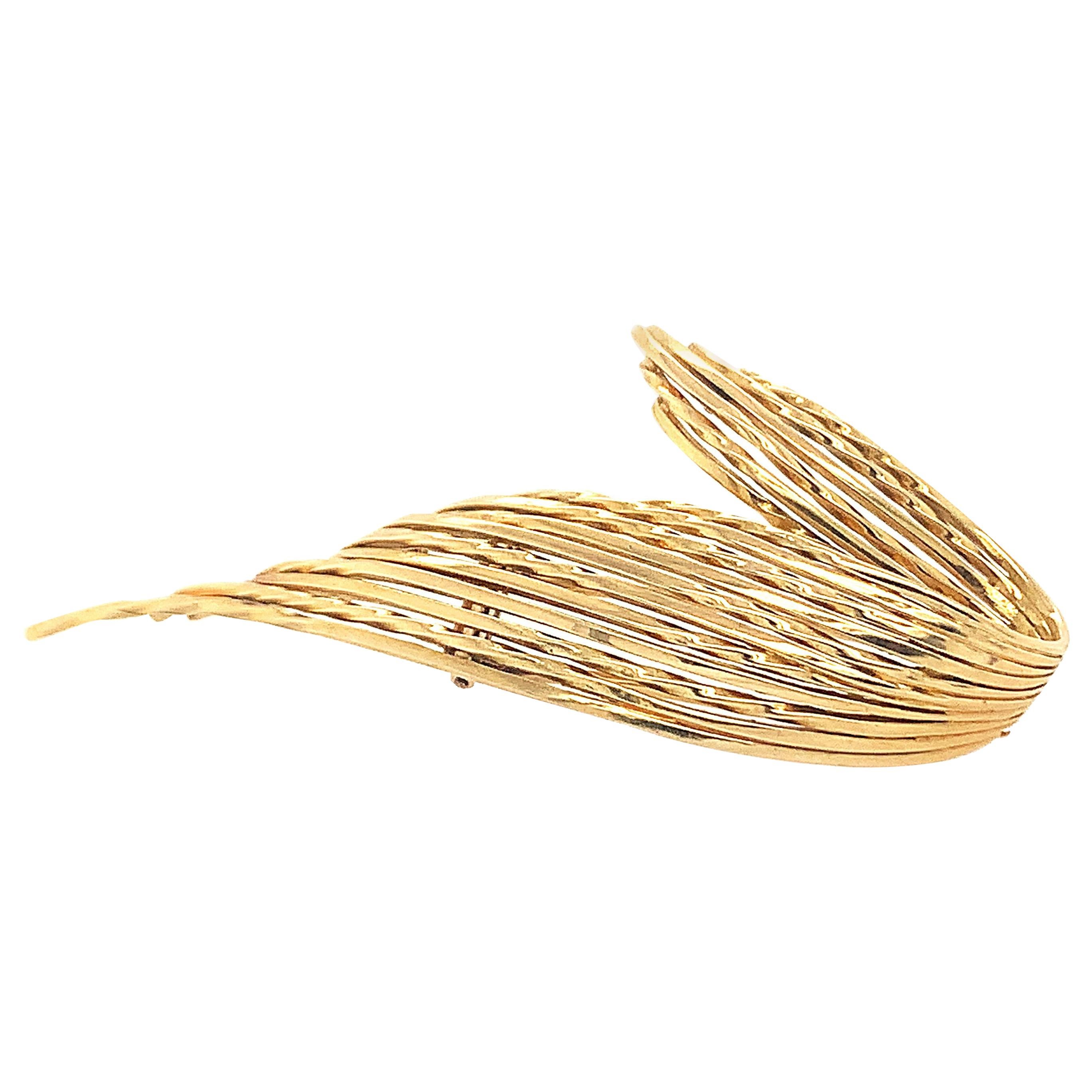 Sterle Gold Pin