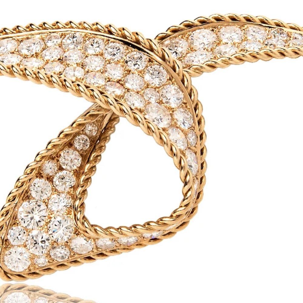 Taille ronde Broche en or jaune 18 carats et diamants Sterlé Paris