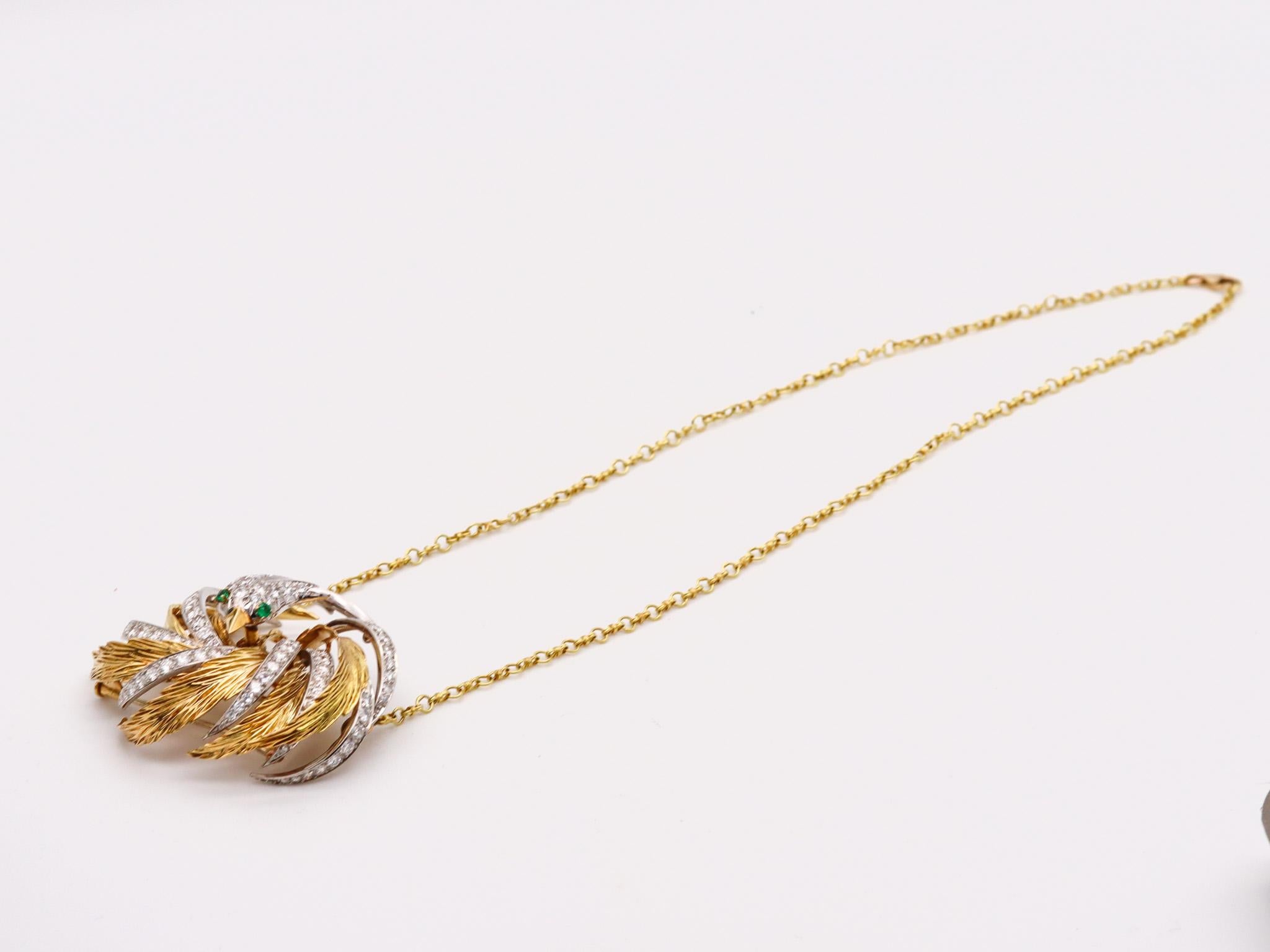 Halskette mit Paradiesvogelbrosche, entworfen von Pierre Sterlé (1905-1978).

Ein beeindruckendes Schmuckstück, das Anfang der 1960er Jahre im Pariser Schmuckatelier von Pierre Sterlé entstand. Dies ist eine wandelbare Halsketten-Brosche in Form