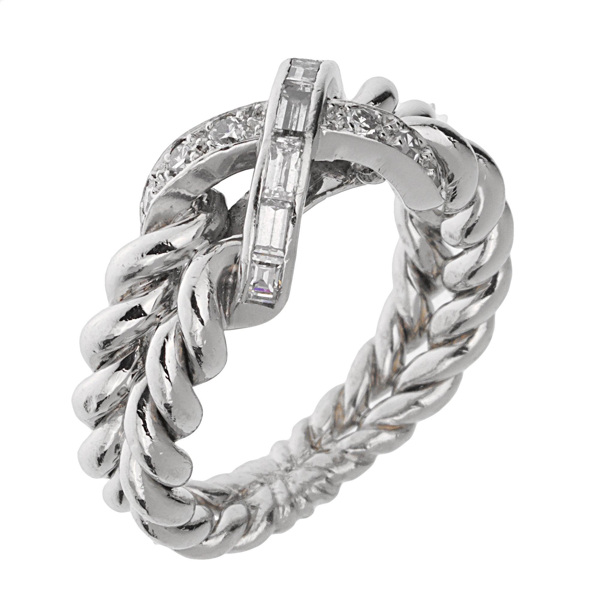 Bague cocktail Paris en platine et diamants taille 5 1/2 Excellent état - En vente à Feasterville, PA