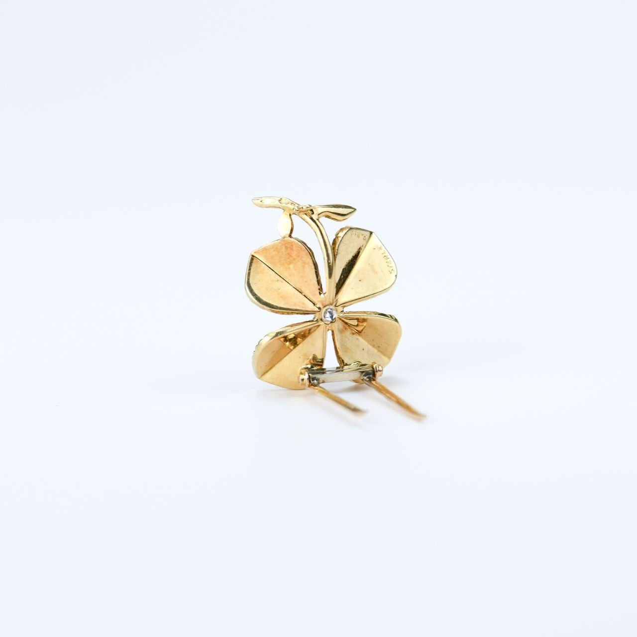 Sterle Vintage Gold and Diamond Four Leaf Clover Brooch In Excellent Condition For Sale In Banbury, GB