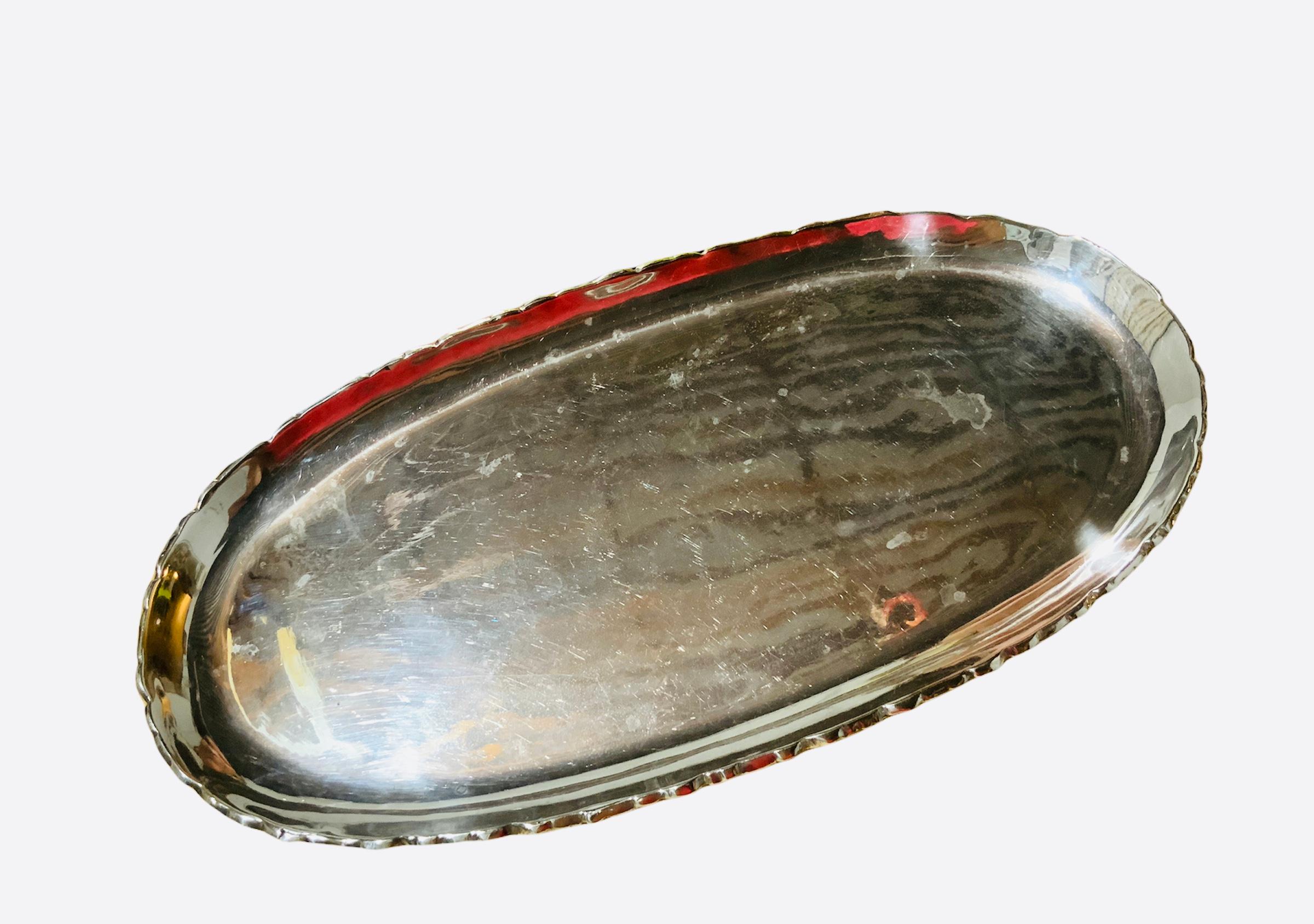 Ovales, langes Tablett aus Sterlingsilber 925 (Metallarbeit)