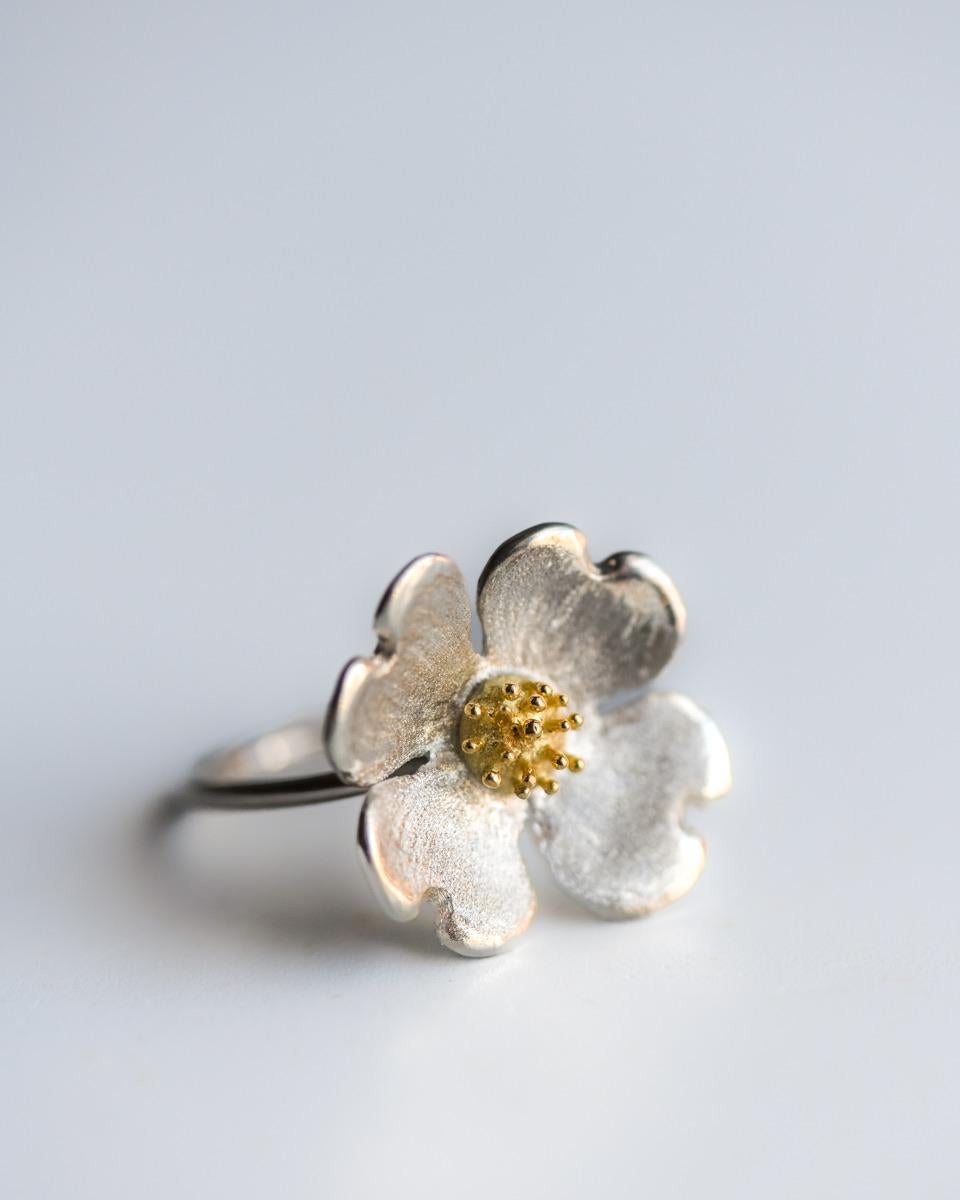 Women's or Men's Sterling and 18K Dogwood Promise ring For Sale