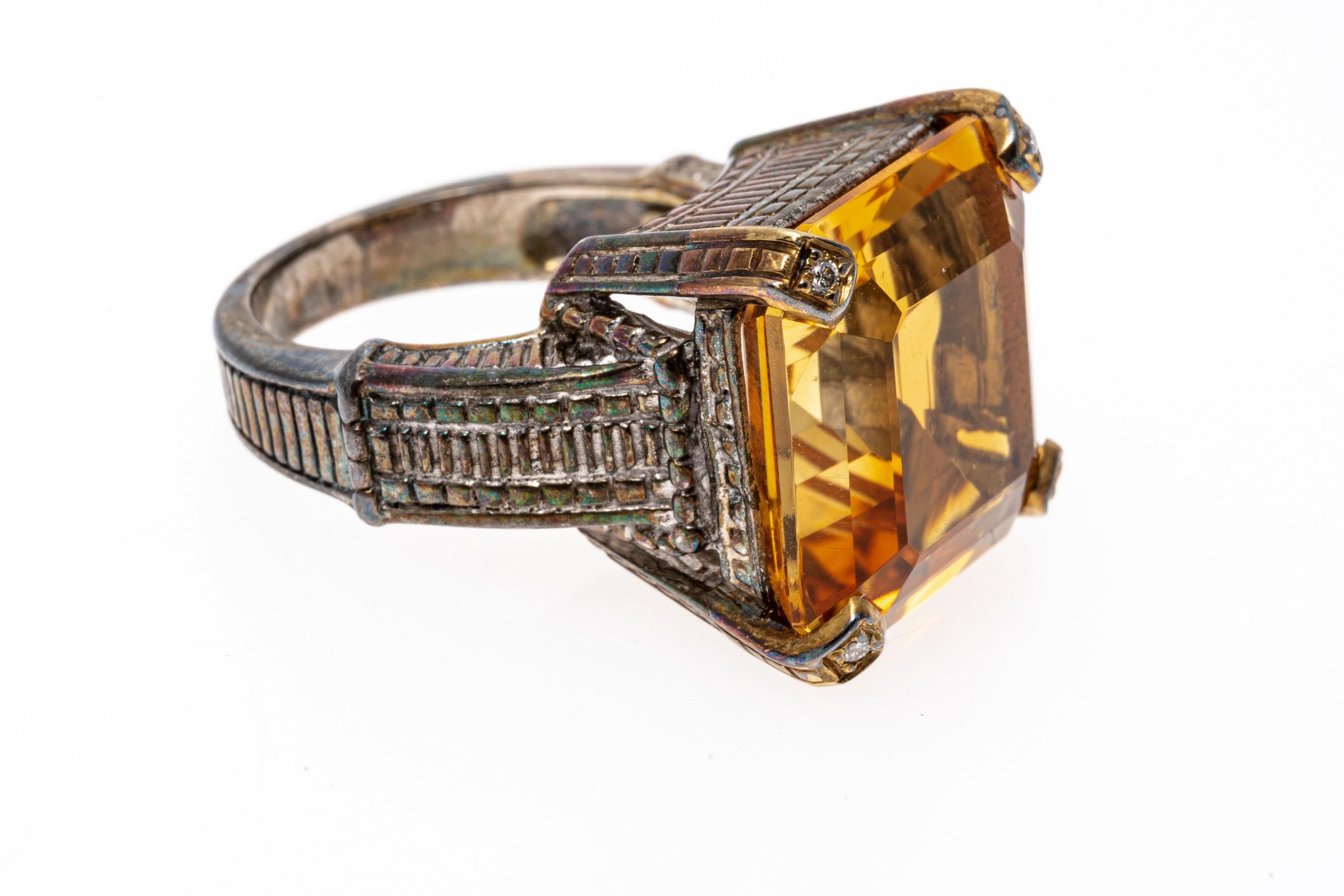 Taille coussin Bague en argent et or avec citrine carrée « App. 13,74 Cts » et diamants en vente