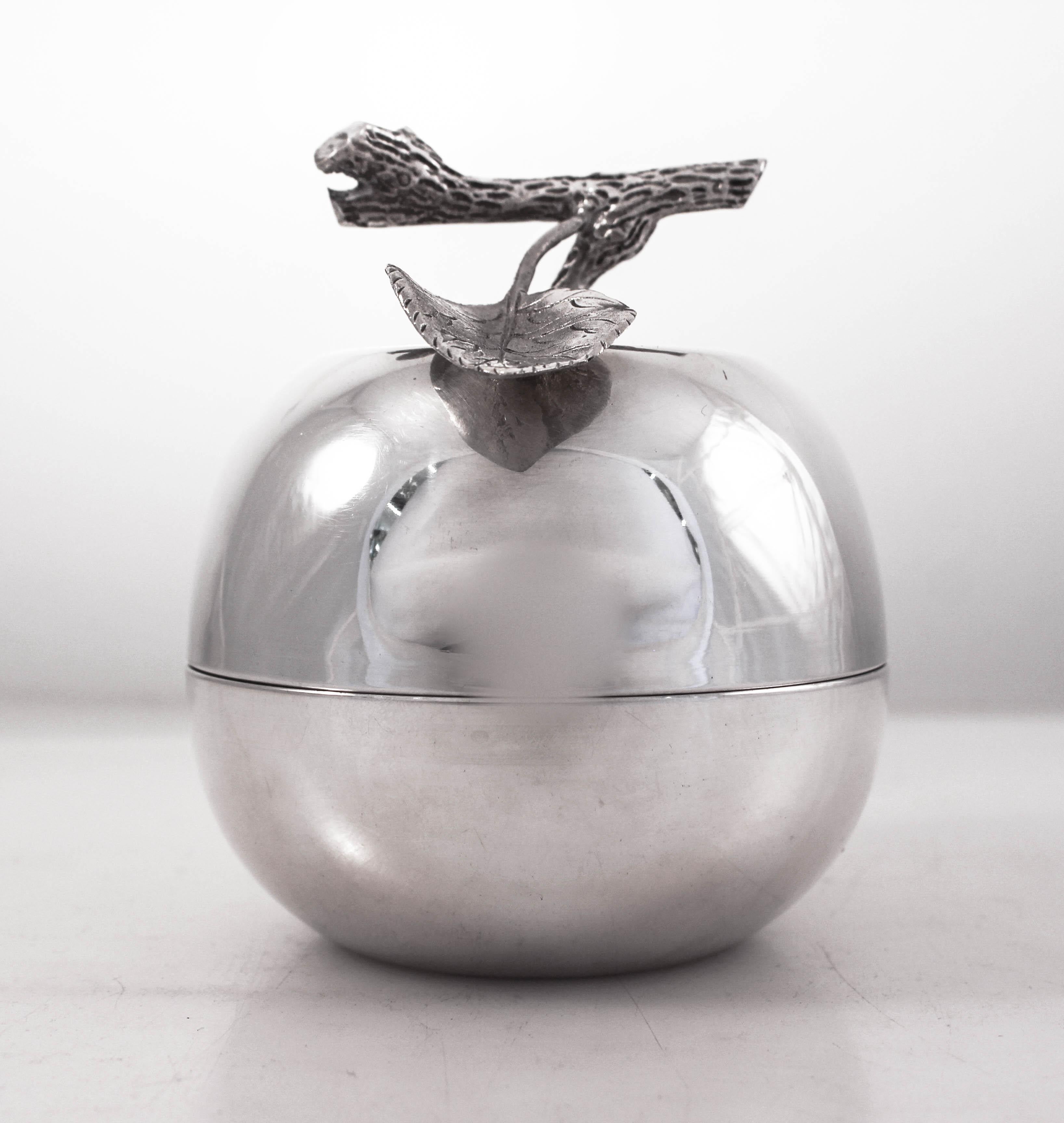 Being offered, one-of-a-kind sterling silver apple jar. Inside is the original tight-fitting crystal liner. It has a diamond pattern and is a thick piece of crystal. Remove it for easy cleaning. Honey, jam, syrup, or anything else you choose to fill