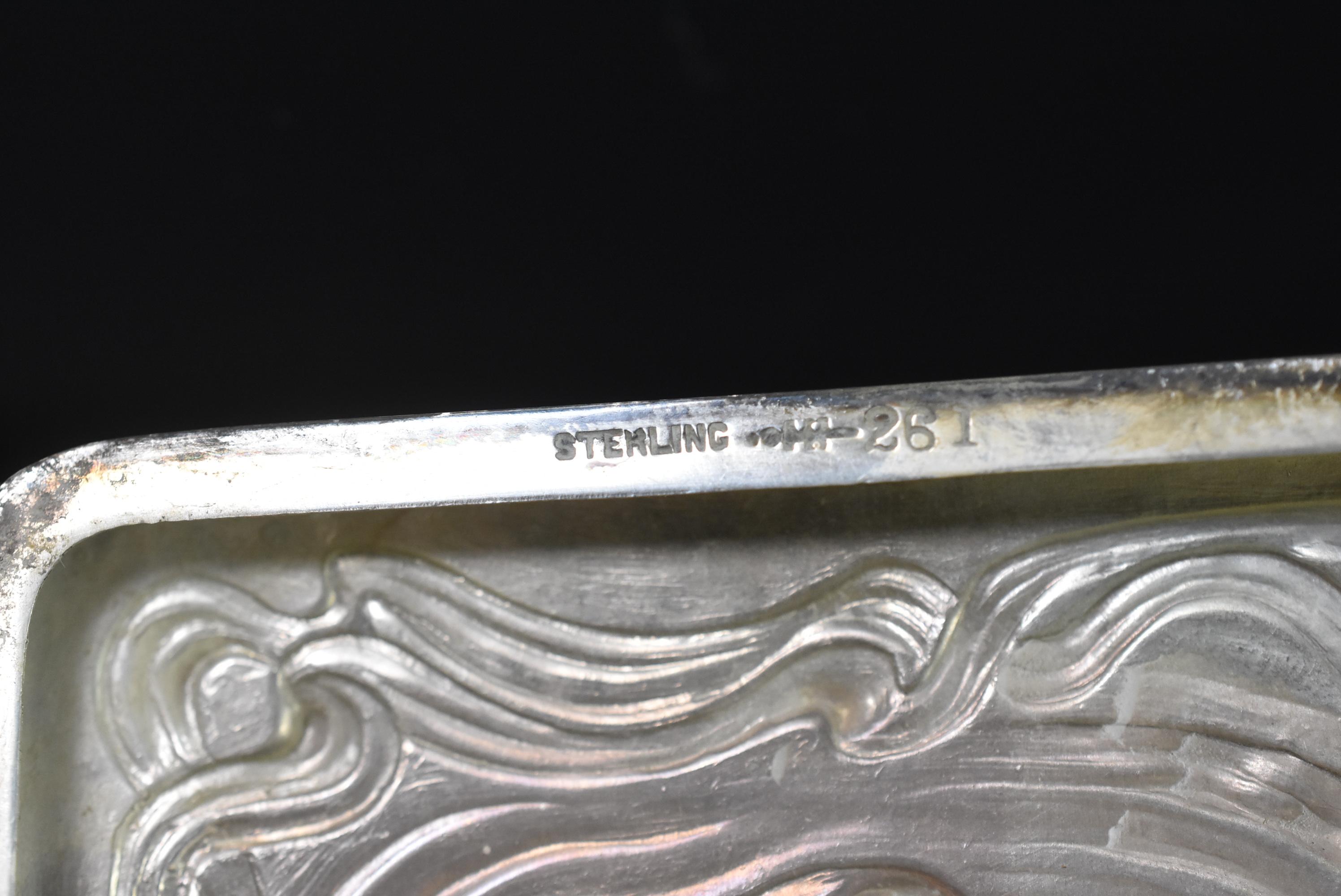 Inizio XX secolo Portafoglio e portasigarette in stile liberty in argento in vendita