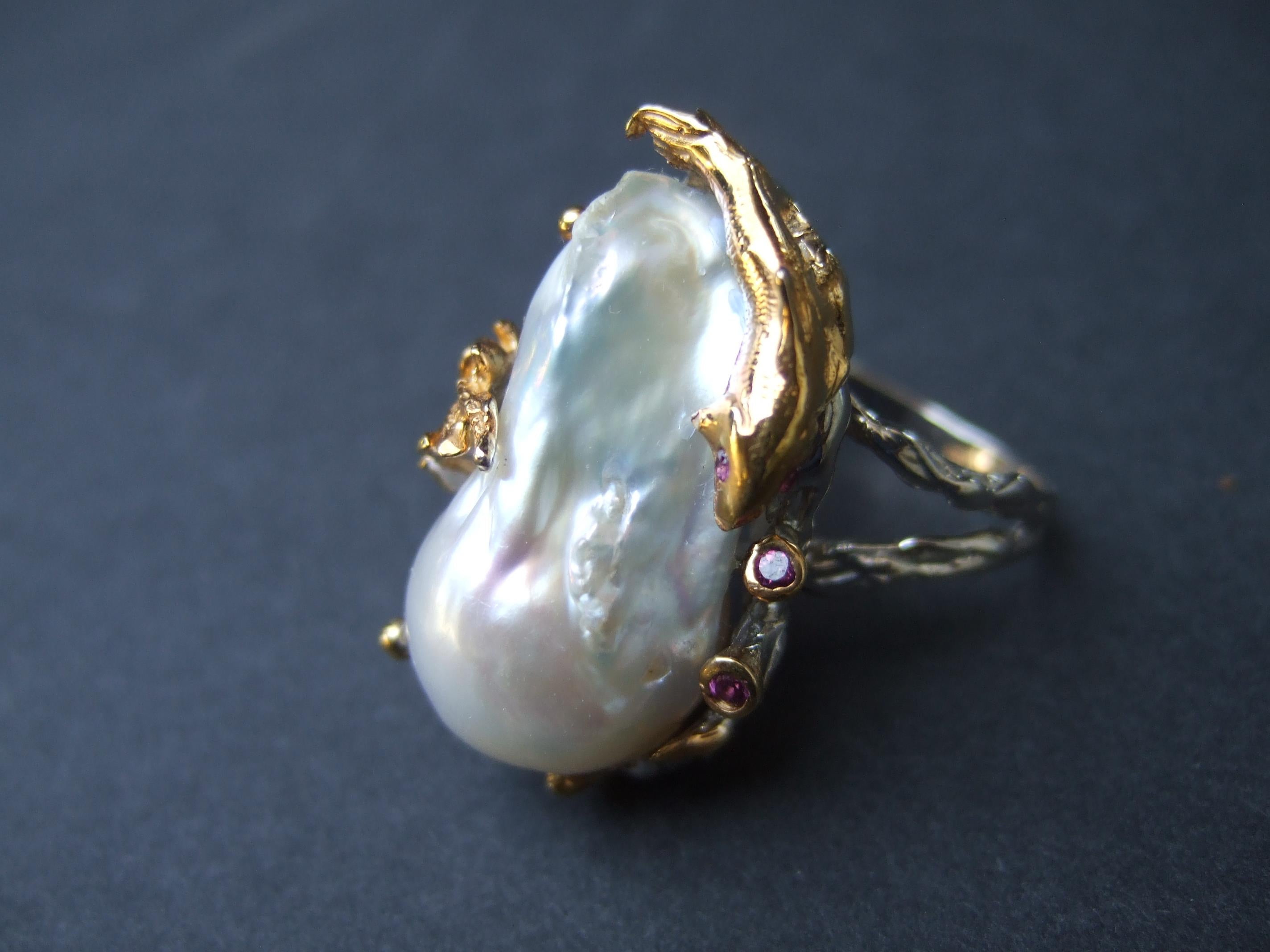 Rough Cut Sterling Baroque Fresh Water Pearl Artisan Ring Size 9 21st c  For Sale