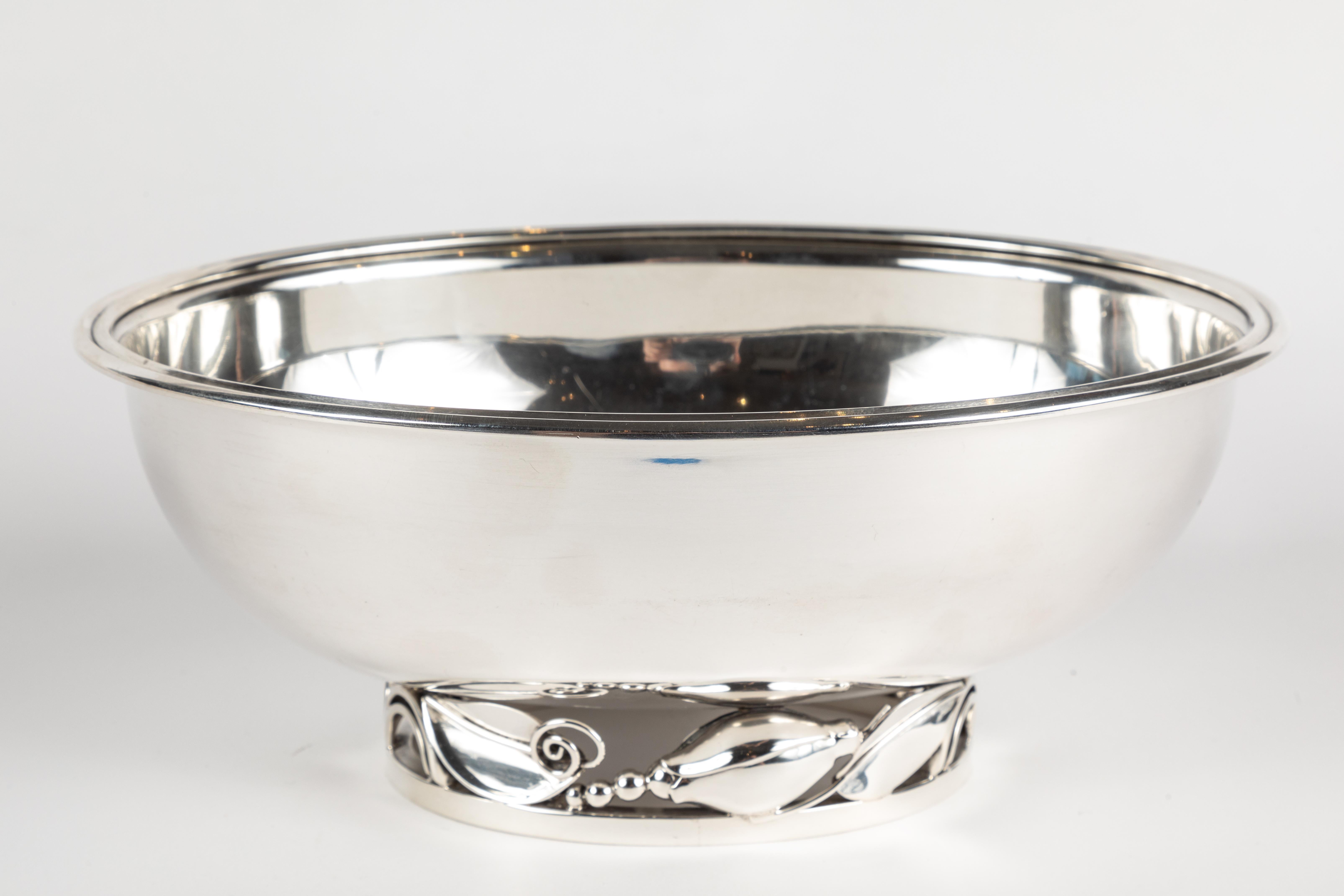 Sterling Bowl by International Silver Designed by Alphonse LaPaglia In Good Condition In Palm Desert, CA