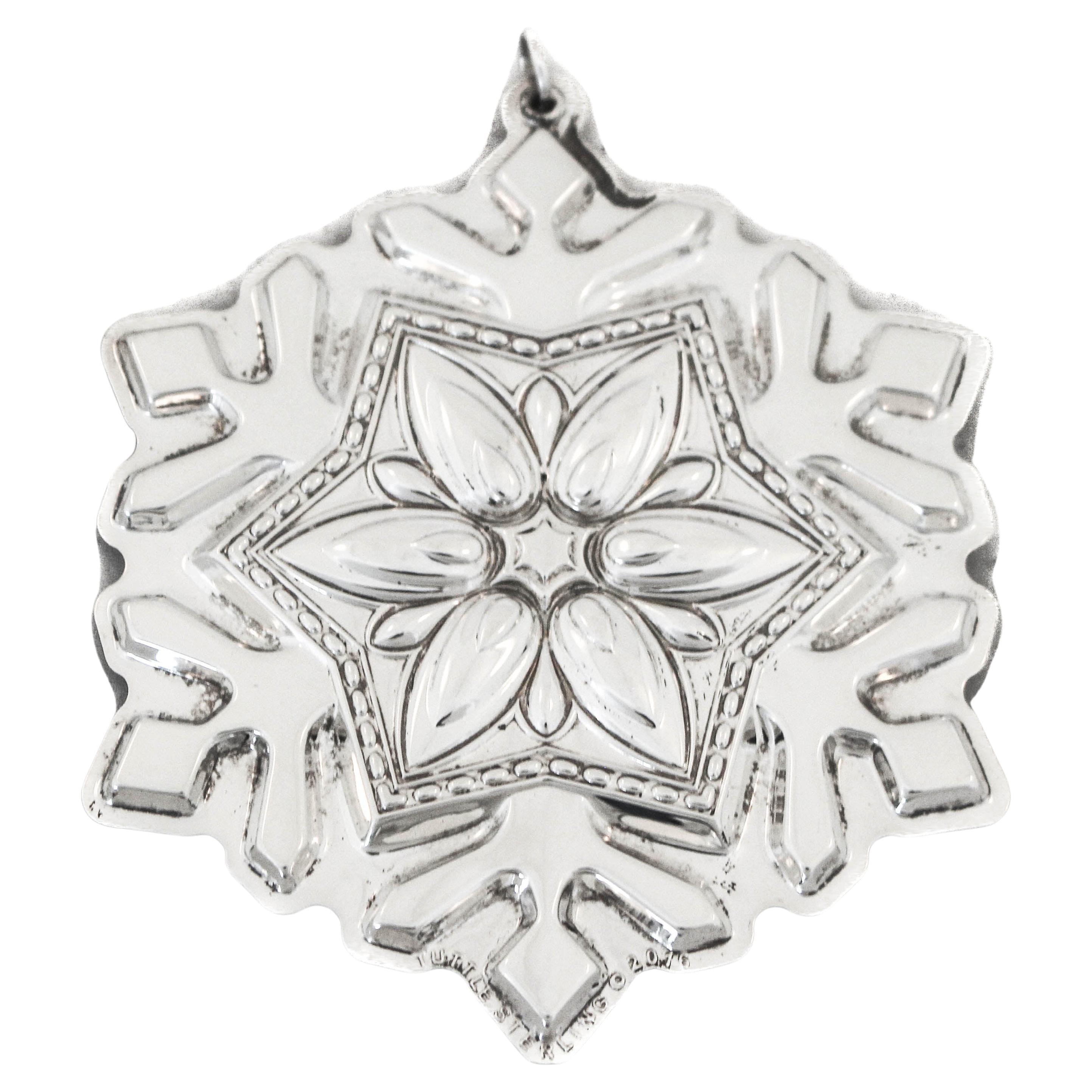 Ornement de flocons de neige de Noël en argent sterling