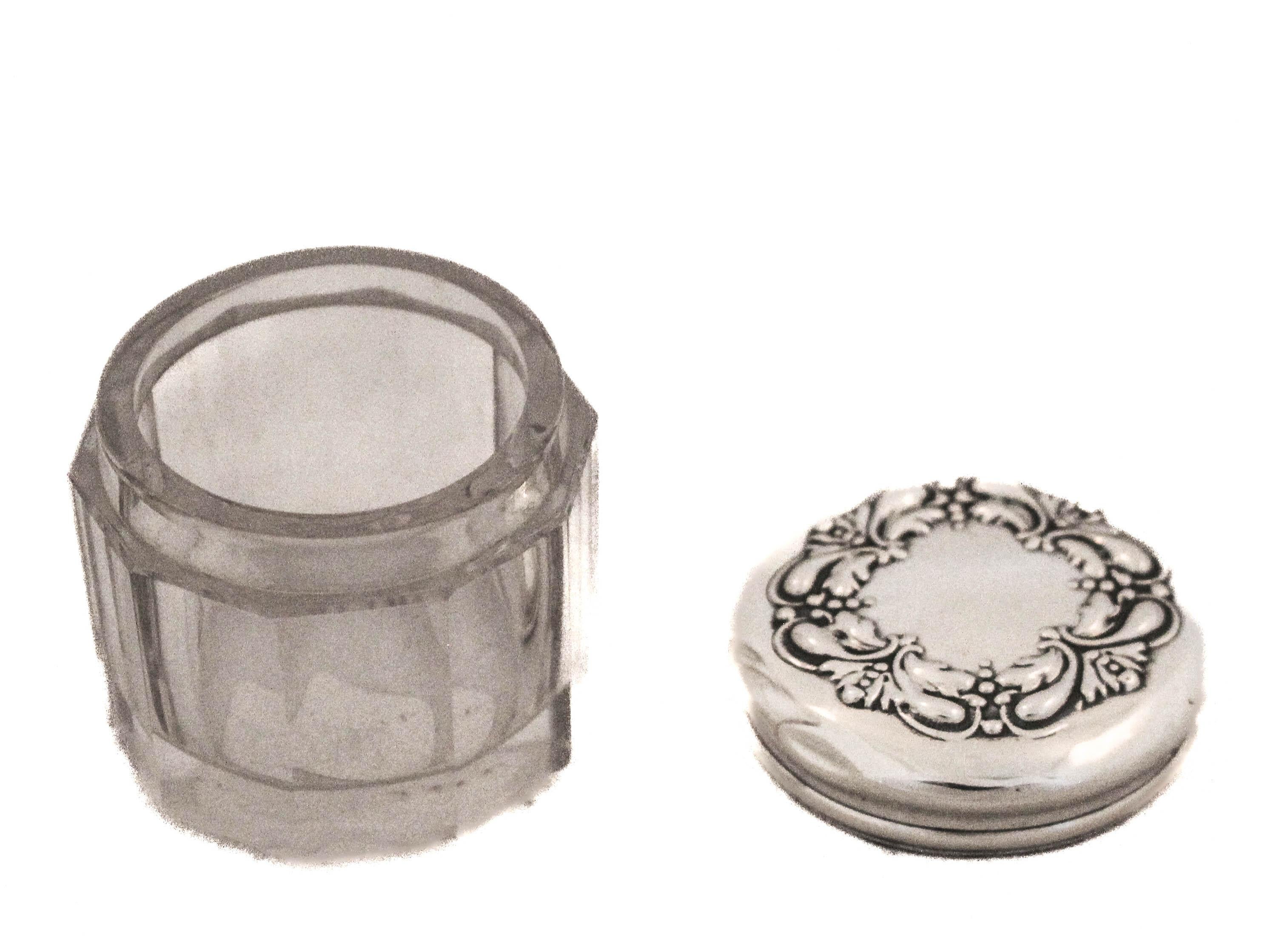 Jarra Victoriana de Cristal y Plata en Excelente estado para la venta en Brooklyn, NY