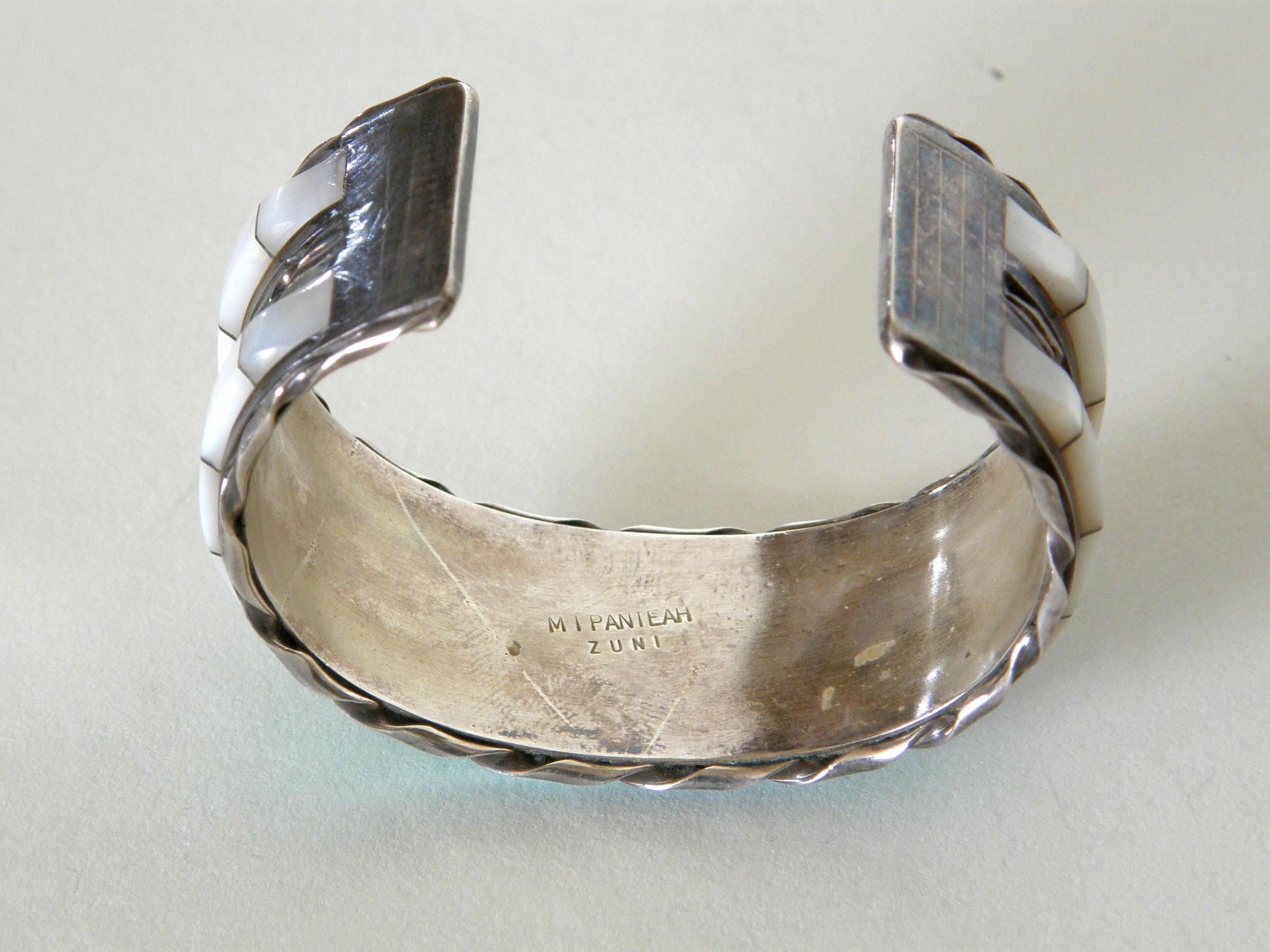Sterling Cuff Bracelet by Zuni Artists Martin and Esther Panteah In Good Condition In Chicago, IL