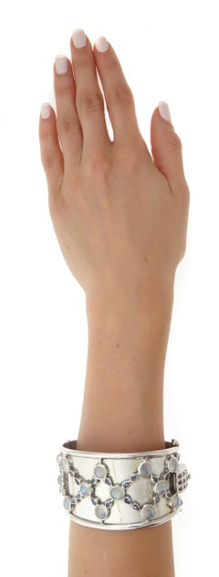 Manschettenarmband aus Sterling mit Rainbow Moonstone, Tansanit und Rubin-Verschluss