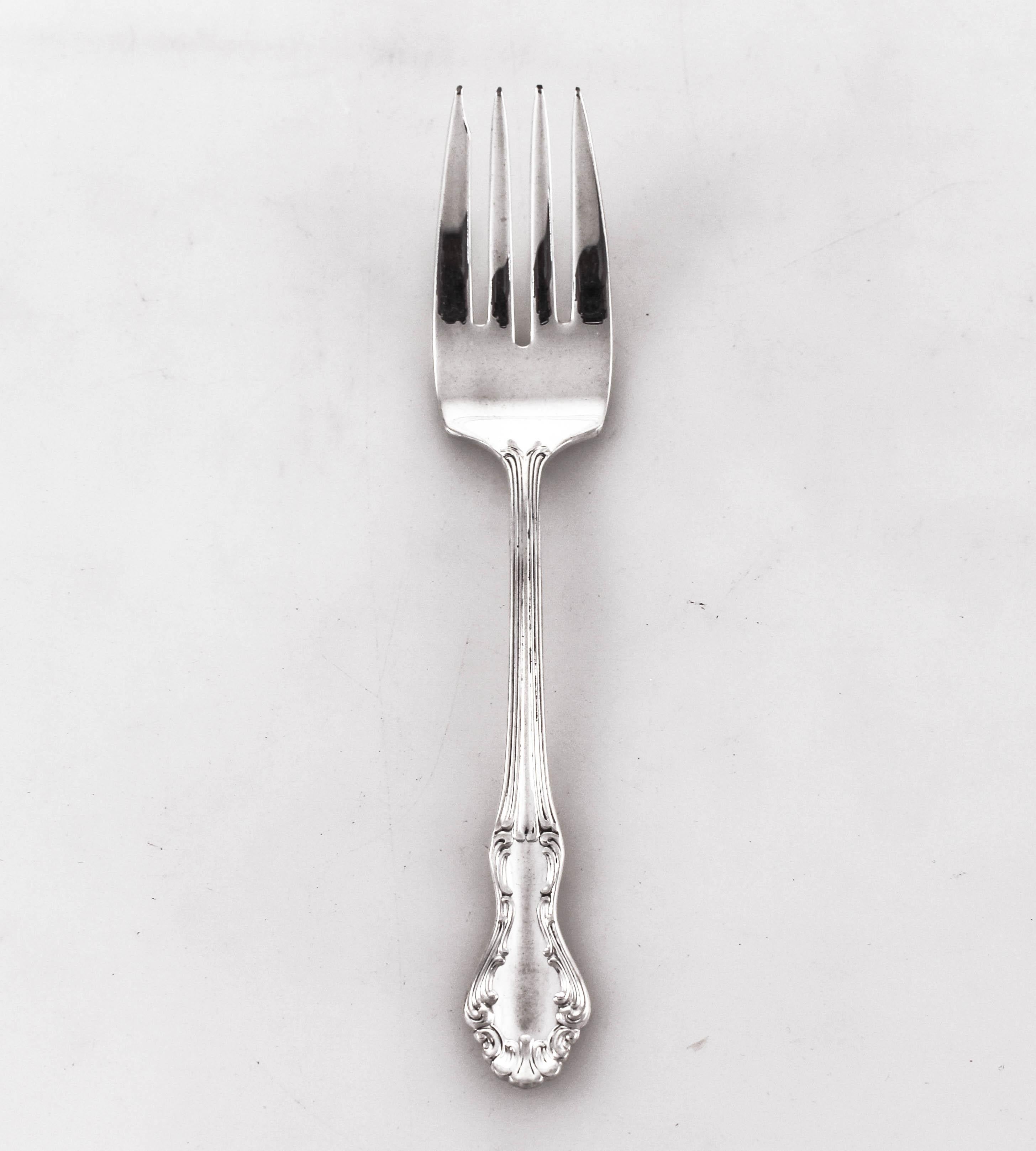 Sterling Flatware 12/5 Settings In Excellent Condition For Sale In Brooklyn, NY
