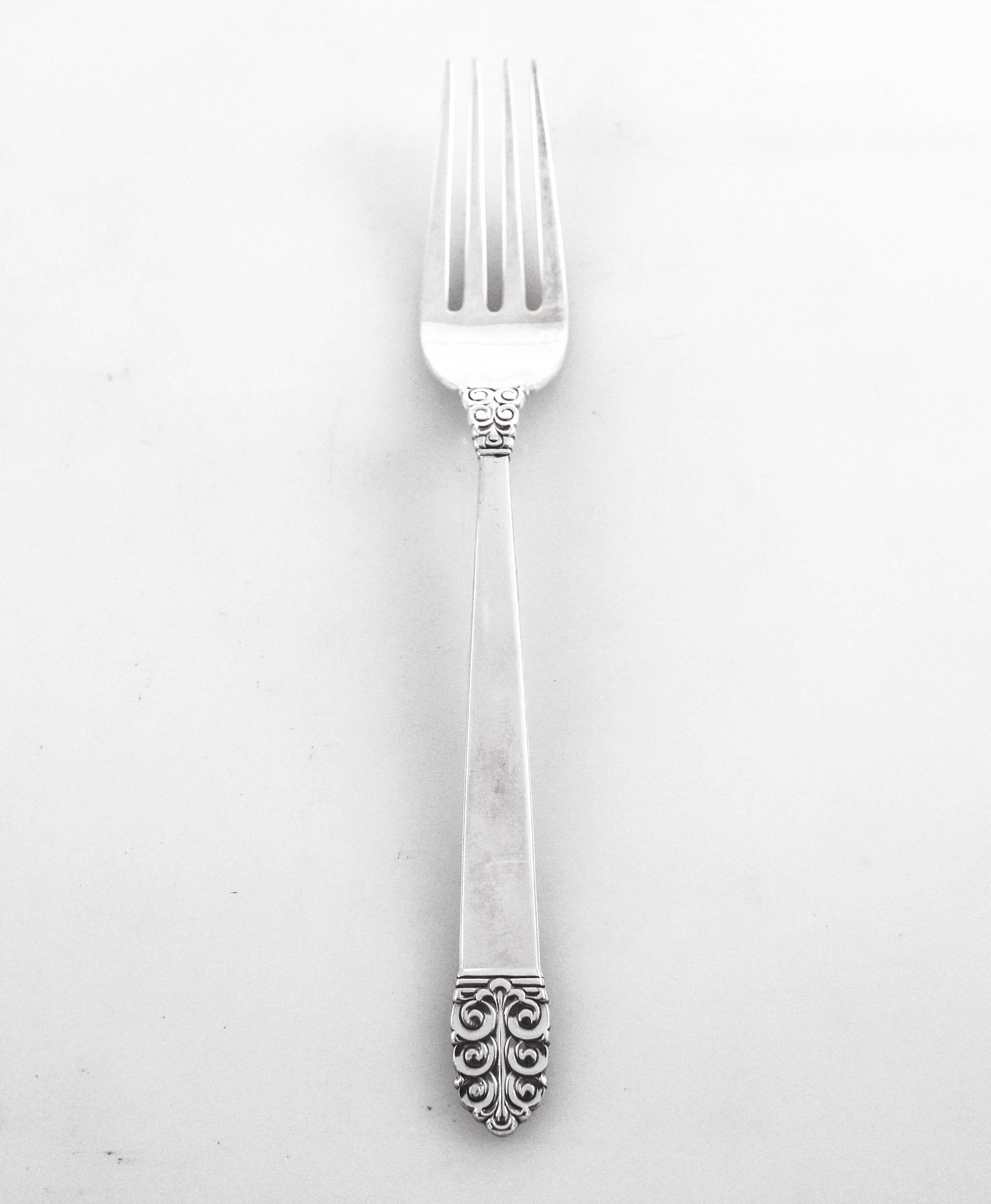 Mid-20th Century Sterling Flatware, Service for 16/ 5 Piece Set/ 80 Pieces Total For Sale