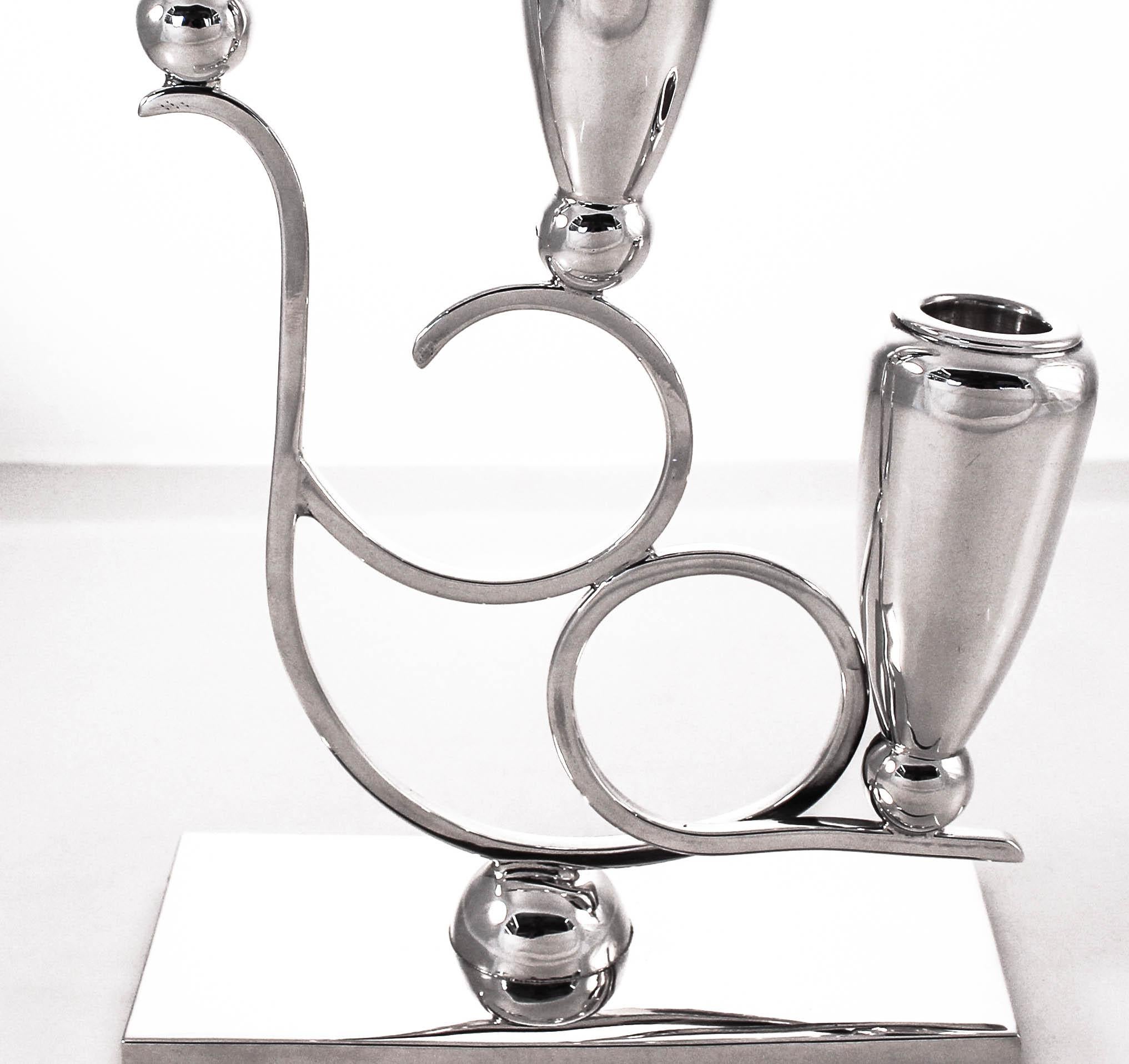 Candelabros de tres brazos Sterling Midcentury en Excelente estado para la venta en Brooklyn, NY