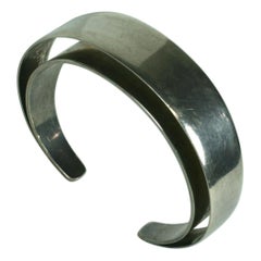 Doppelarmreif aus Sterling im modernistischen Stil, Celia Sebiri
