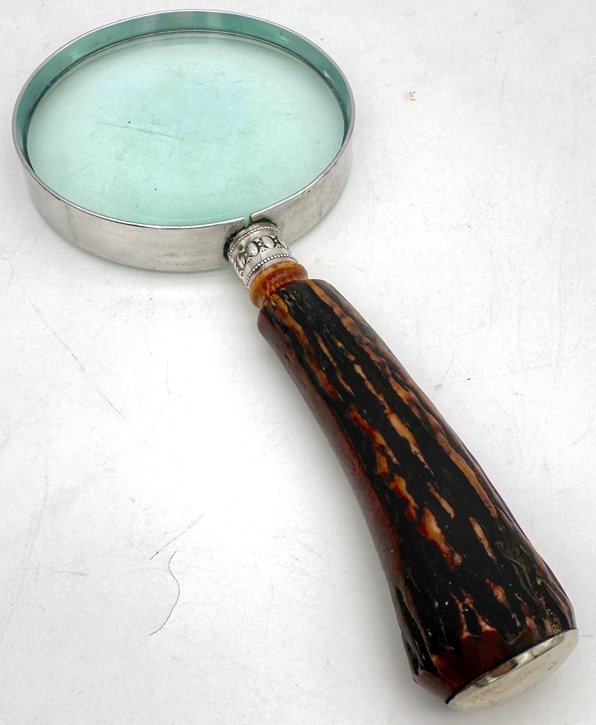 Sterling-Mounted Carved Antler Magnifying Glass, Signed 'DULJARETT' Circa 1900 In Good Condition For Sale In West Palm Beach, FL