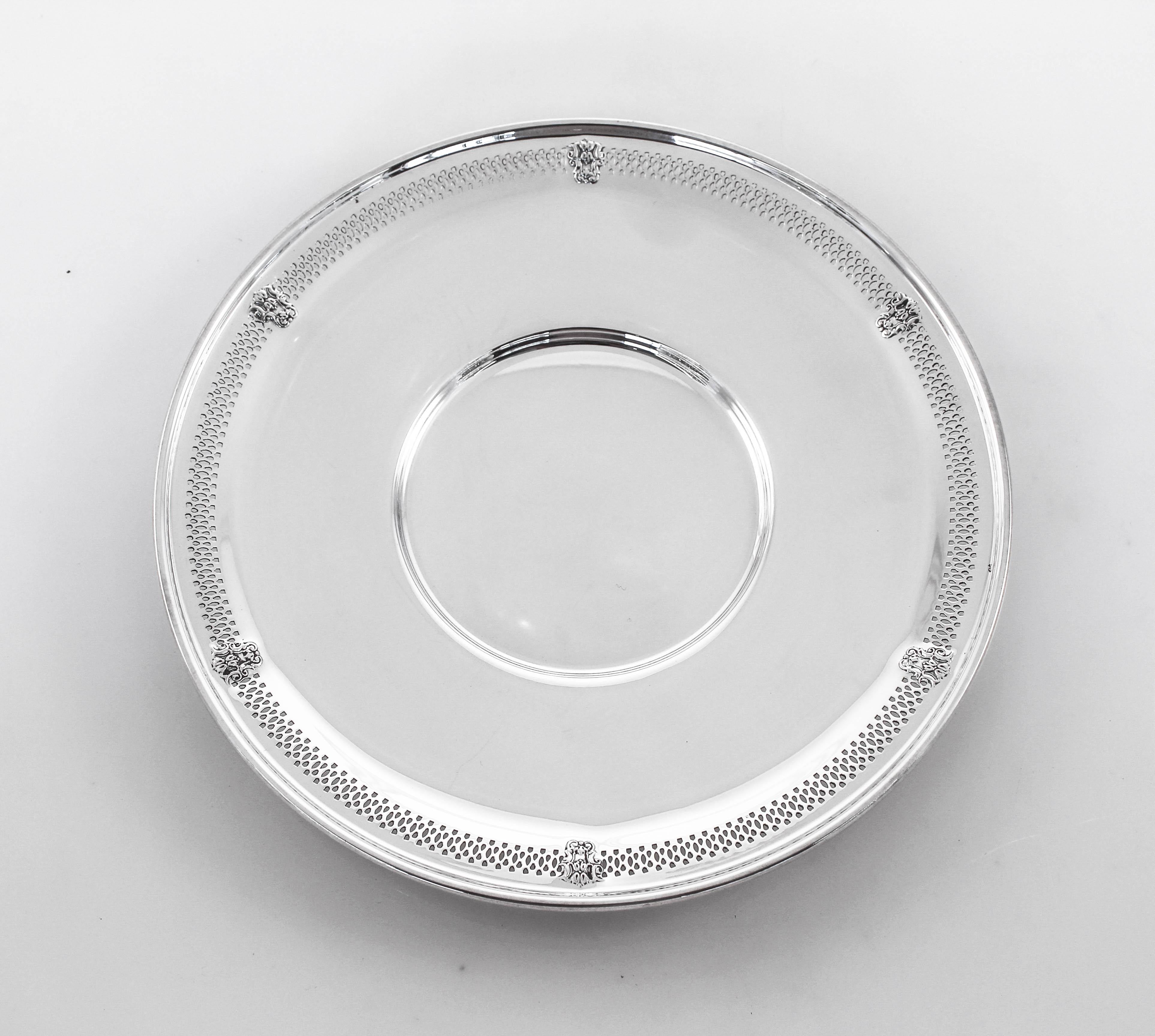 A sterling silver dish this size can be used anytime you have guests over. It’s a nice size for hors d’oeuvres or even desserts. It’s not too big or too small and very functional. A sweet lattice pattern goes around the outer edge. Intercepted by