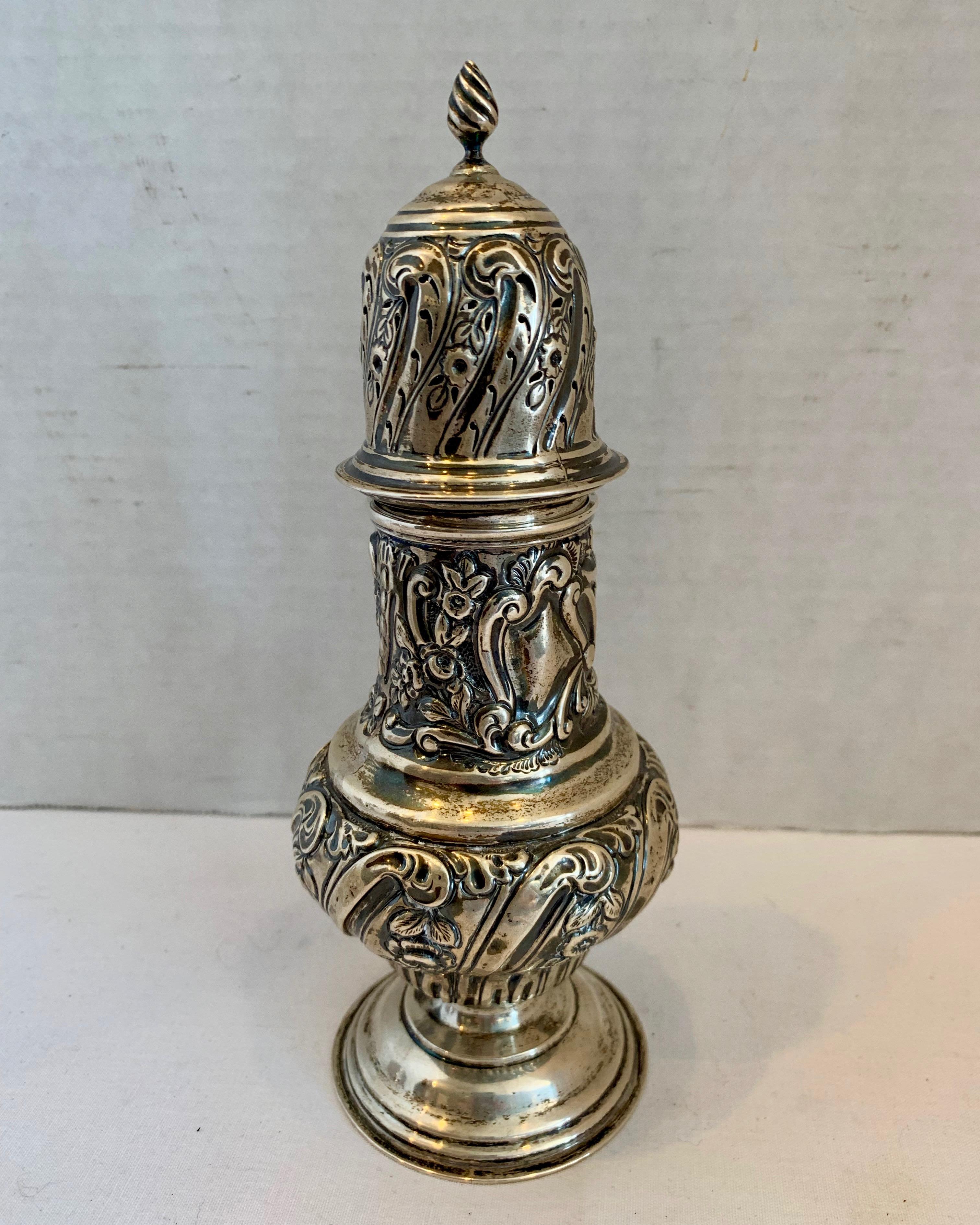 Sterling Repousse  Powdered Sugar Shaker In Good Condition For Sale In West Palm Beach, FL