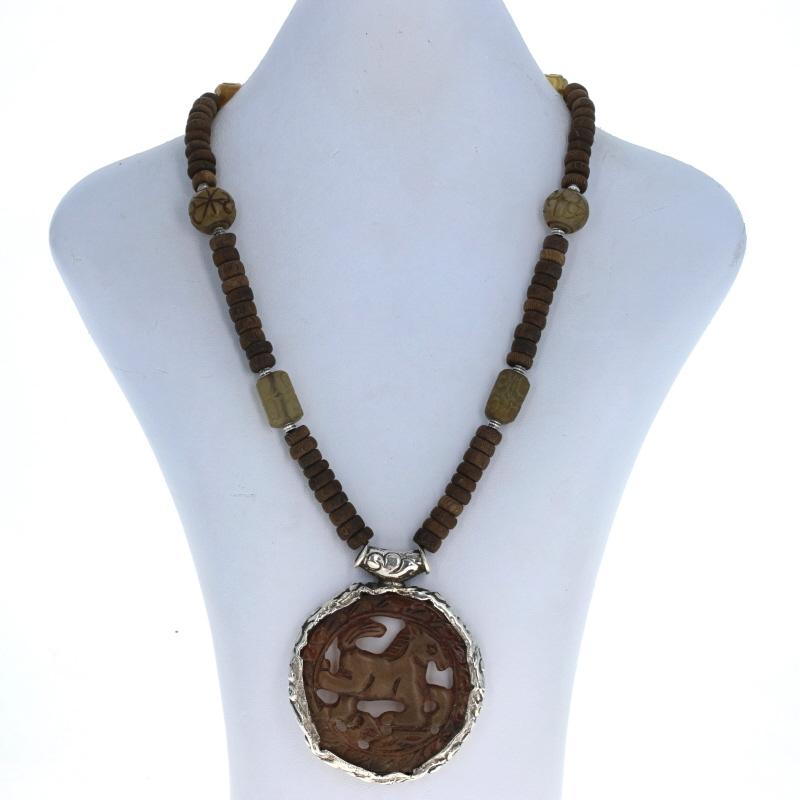 Collana con medaglione in serpentino e Wood Horse 18 1/2