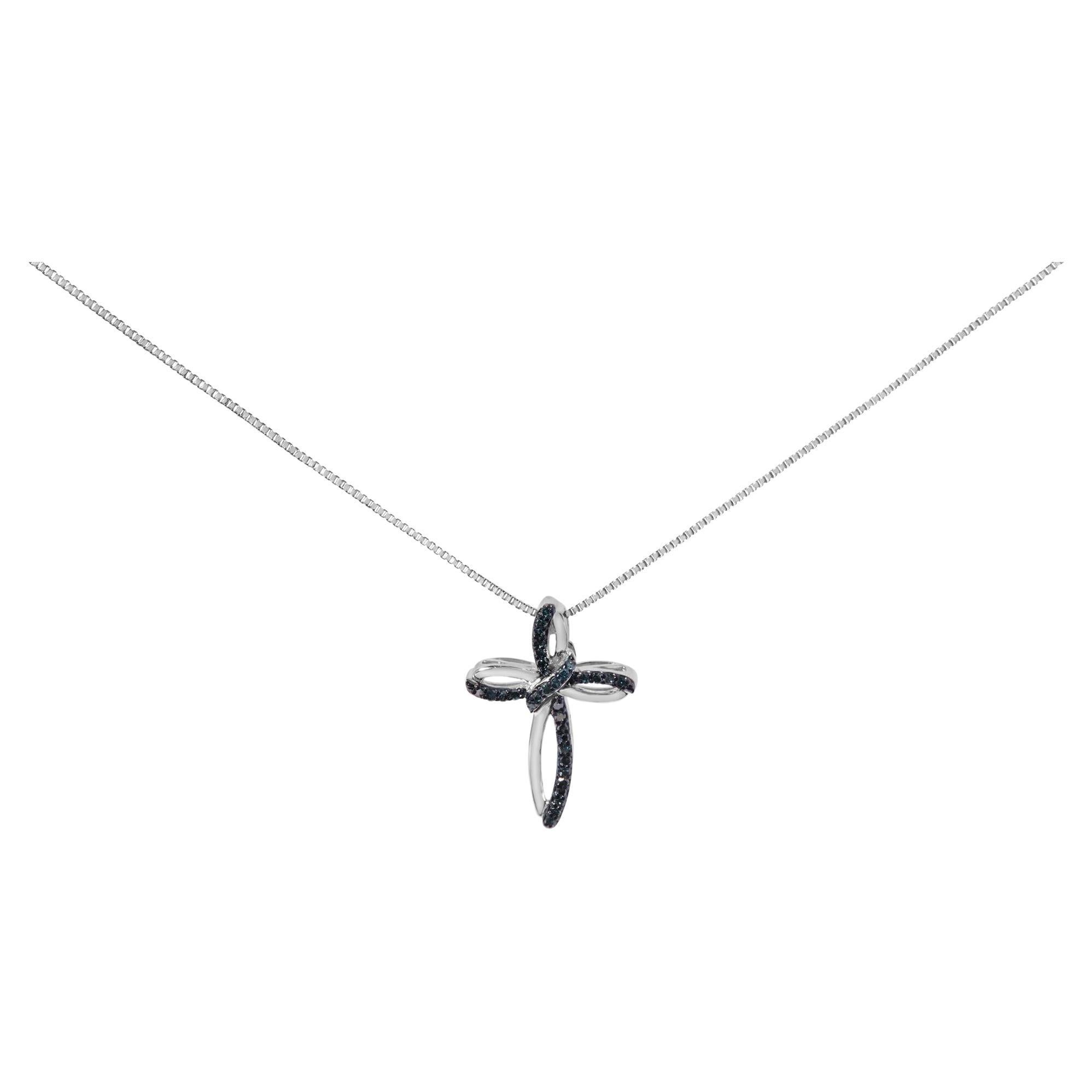 Collana con ciondolo a forma di nastro e croce in argento sterling con diamanti blu da 1/10 ctw