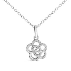 Halskette mit Blumenanhänger aus Sterlingsilber und einem Diamanten von 1/10 Cttw