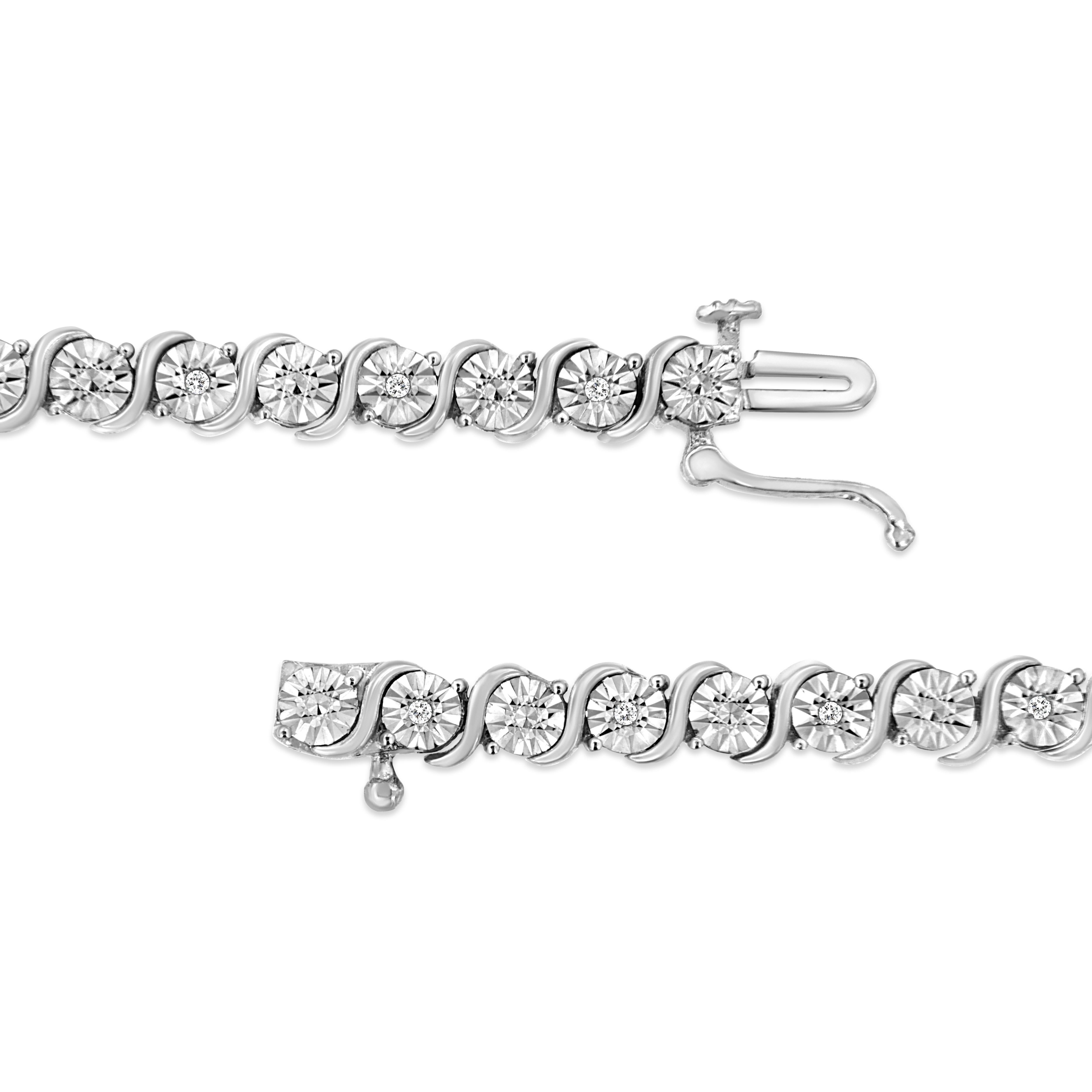 Modern Sterling Silver 1/10 Cttw Diamond Miracle Plate and 