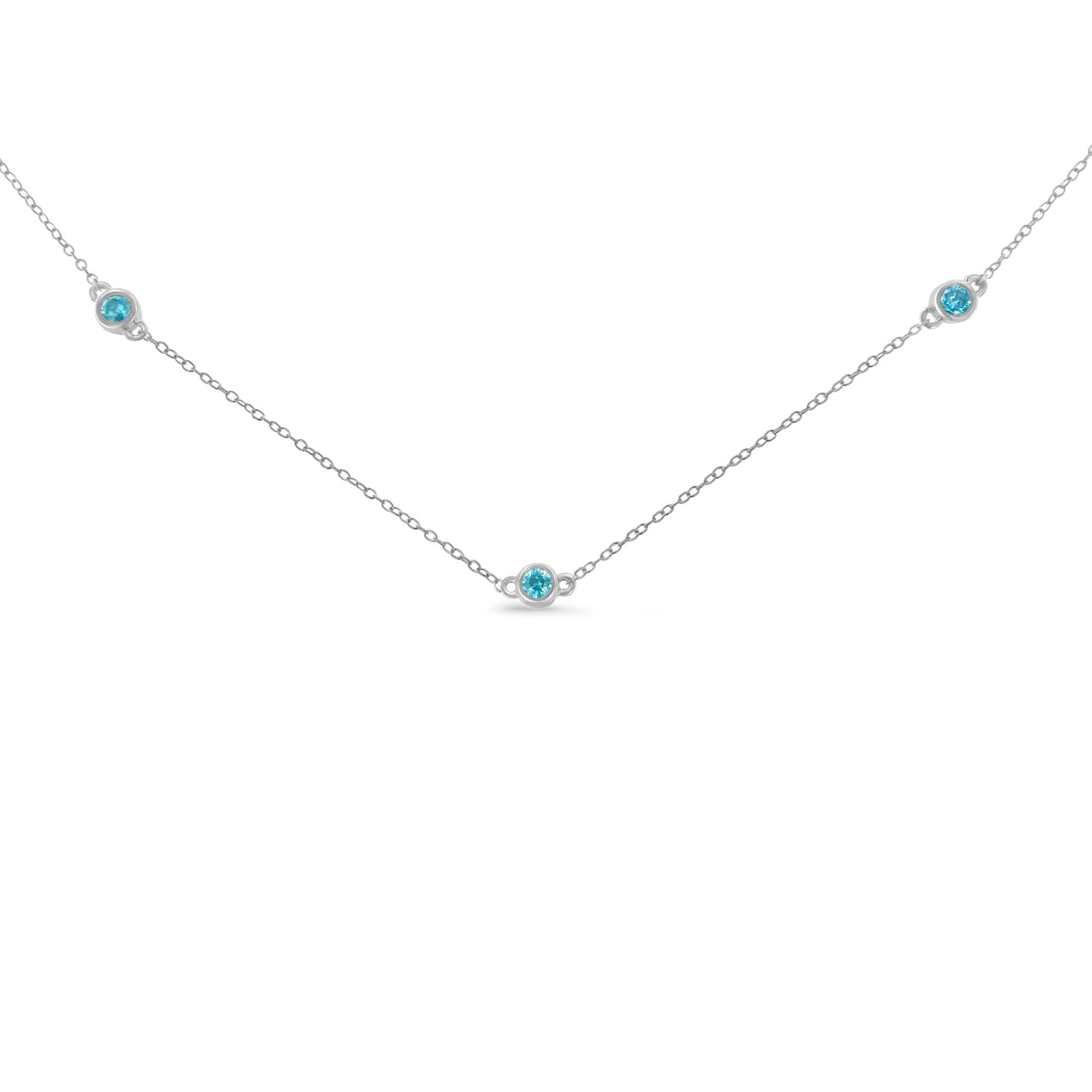 Taglio rotondo Collana con diamanti blu trattati in argento Sterling 1/2ct TDW 'I2-I3' in vendita