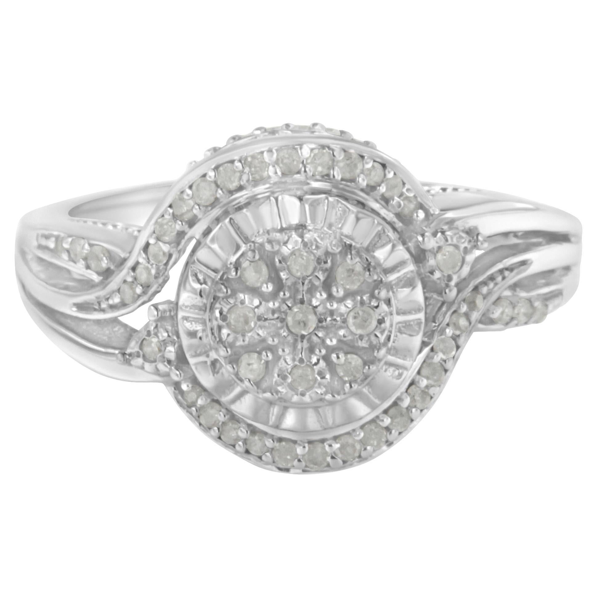Anello di fidanzamento da cocktail in argento sterling con diamante a raggiera da 1/4 di carato in vendita