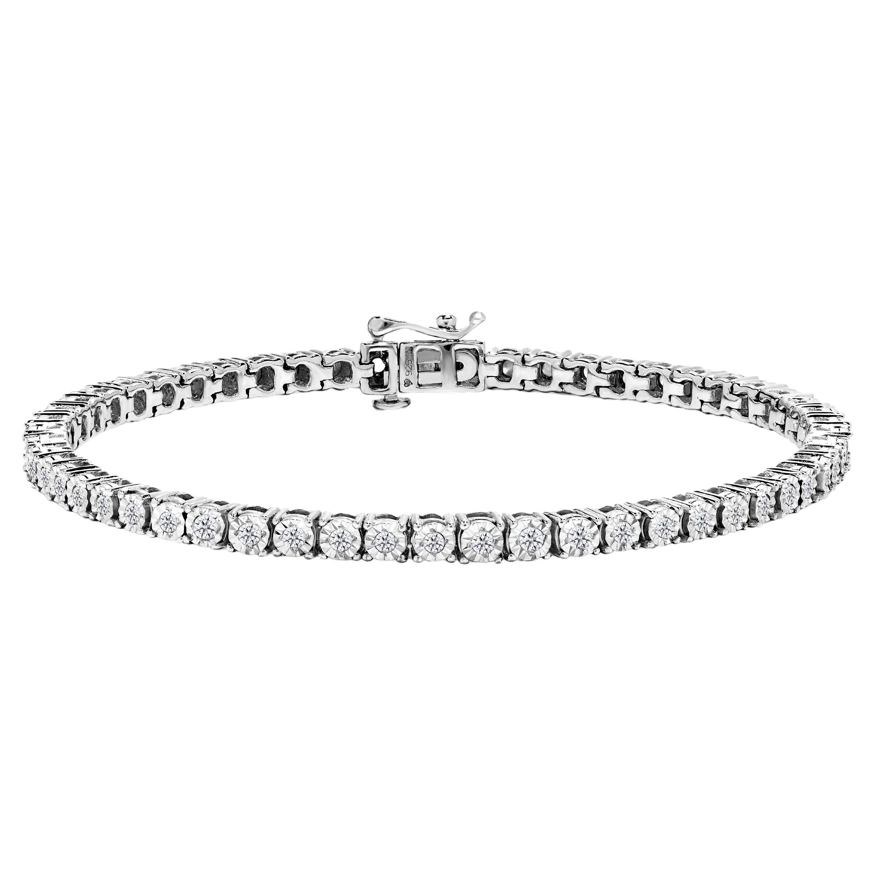 Bracelet de tennis en argent sterling avec lunette à facettes et diamants ronds sertis Miracle 1.0 Cttw en vente