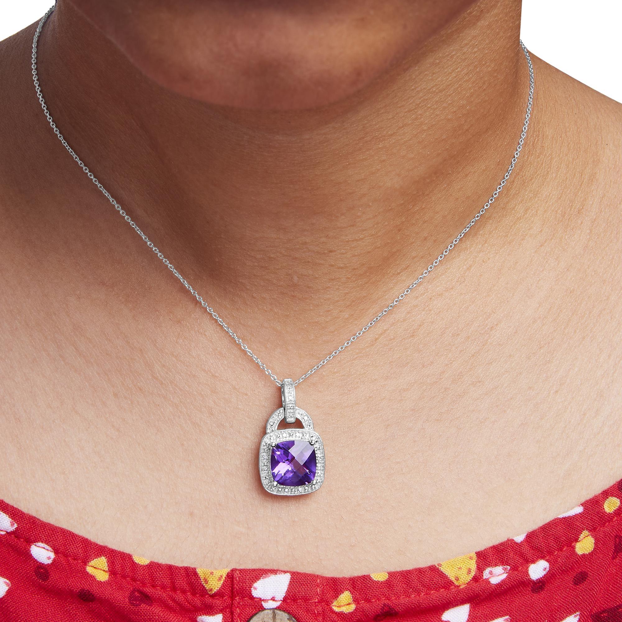 Taglio cuscino Collana con ciondolo a raggiera in argento Sterling 10X10MM con ametista viola e accenti di diamanti in vendita