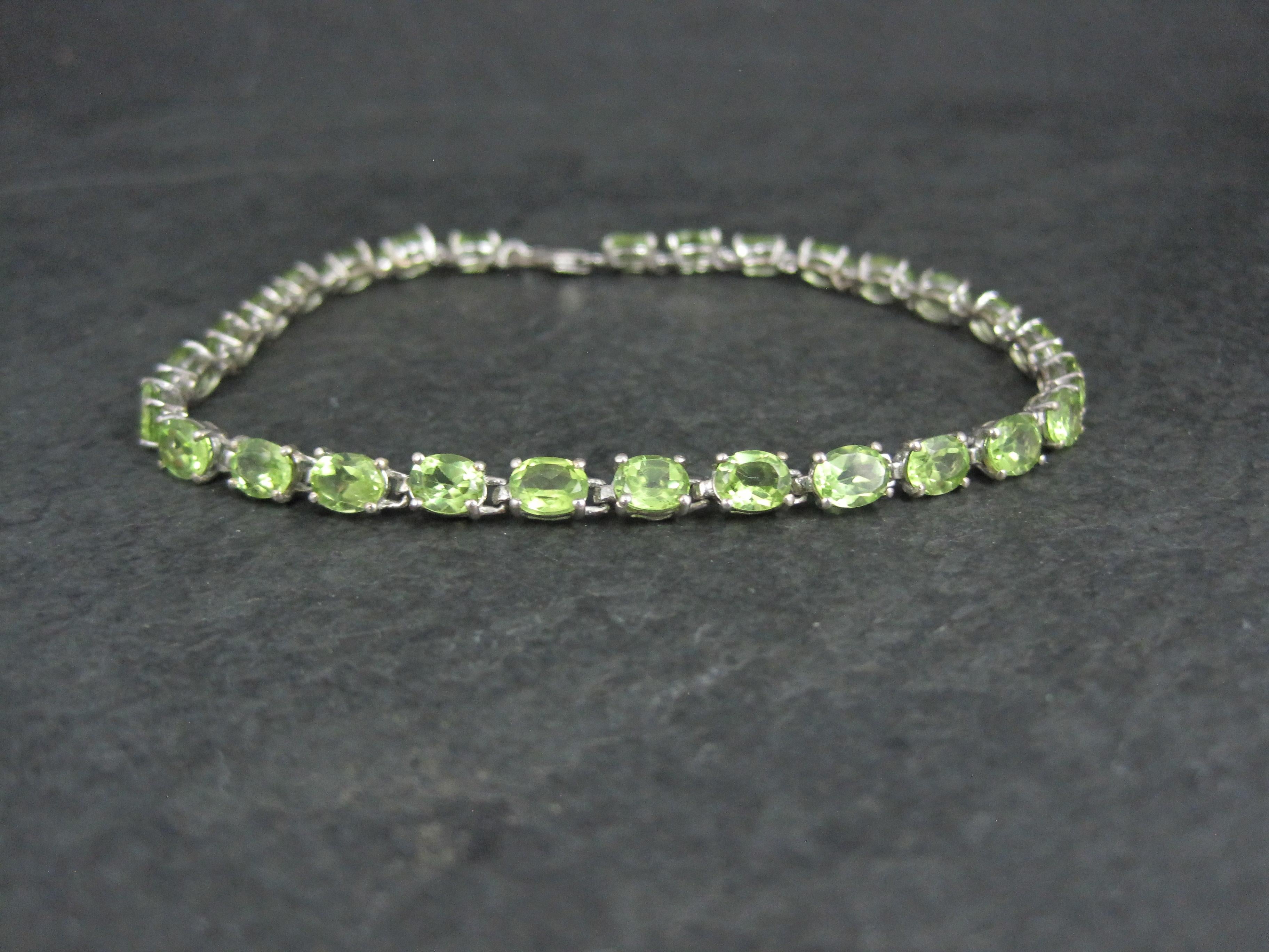 Sterling Silver 11.5 Carat Peridot Tennis Bracelet 7.5 Inches For Sale 1