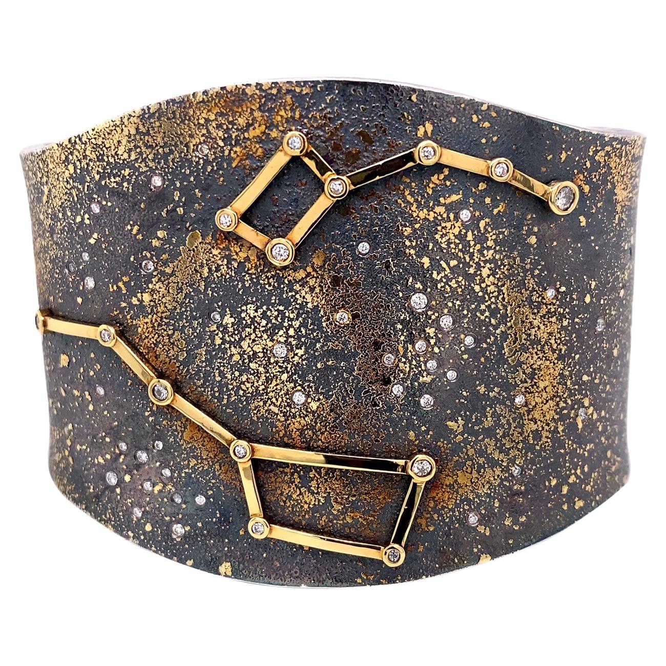 Armspange aus Sterlingsilber, 18 Karat und 24 Karat Gelbgold mit weißen Diamanten im Angebot