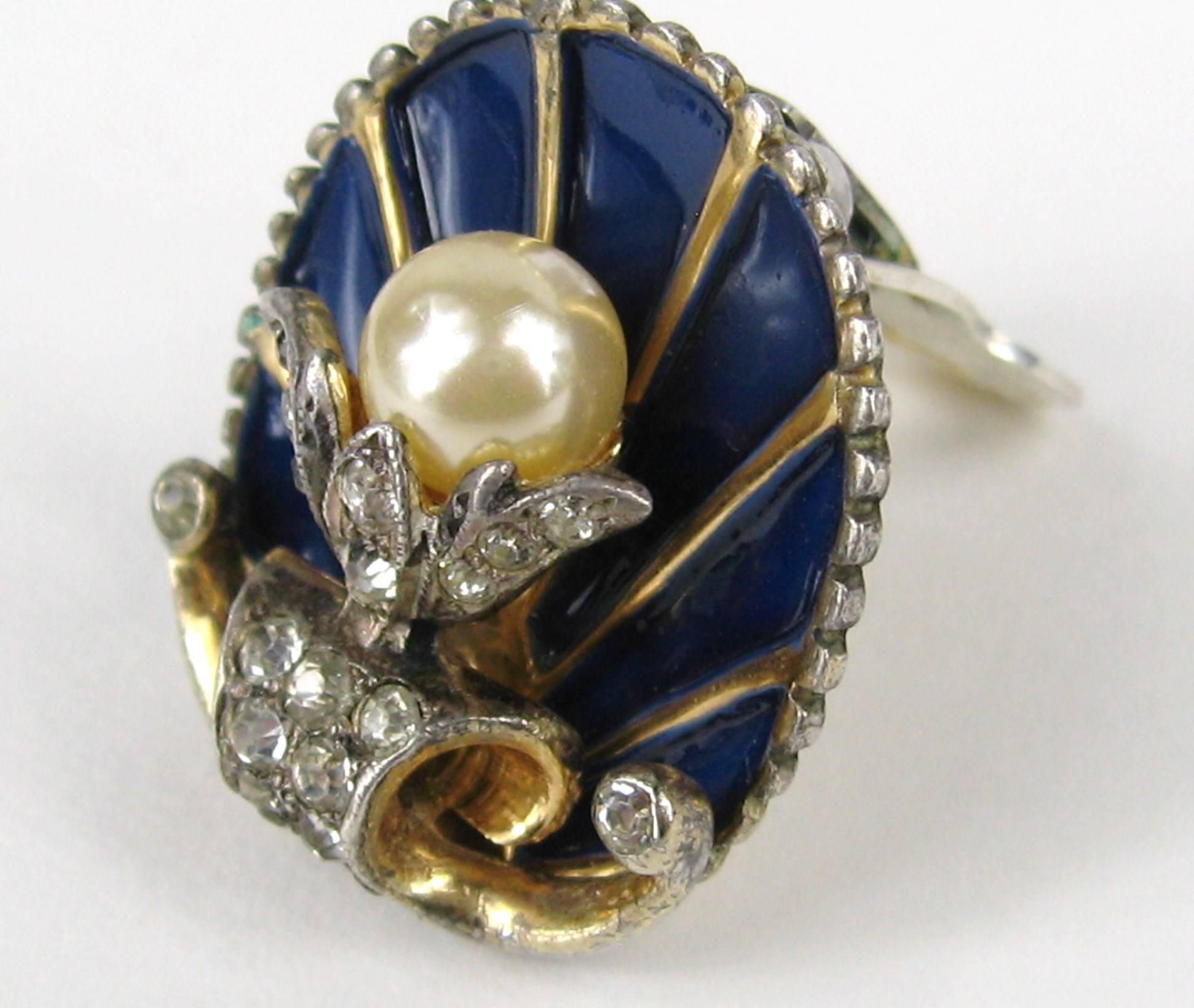 Sterling Silver 1940s Enamel Coat Clip Pin- Brooch with Earrings Antique For Sale 1