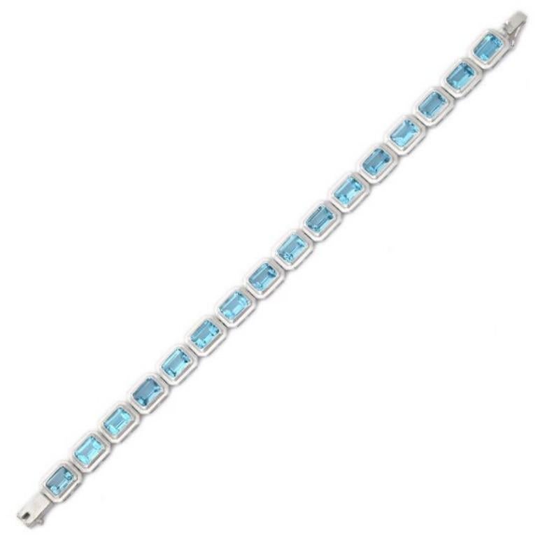 Sterling Silver 20.34 Carat Blue Topaz Tennis Bracelet, Grandma Gift In New Condition In Houston, TX