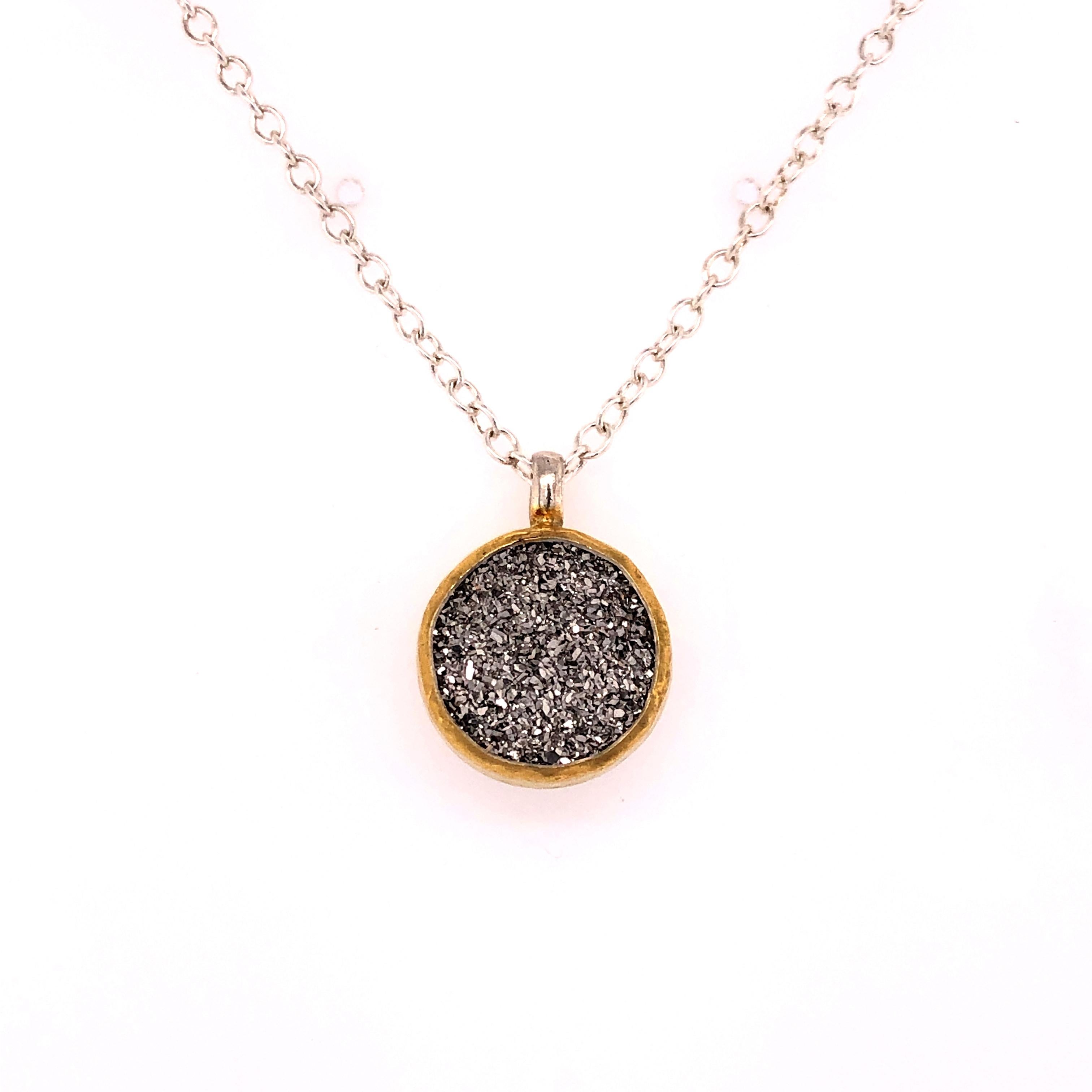 Sterling Silver & 24KY 15mm Druzy Quartz Pendant

Length: 18.5 inches

Stamped: Gurhan, 925H, NA48642

