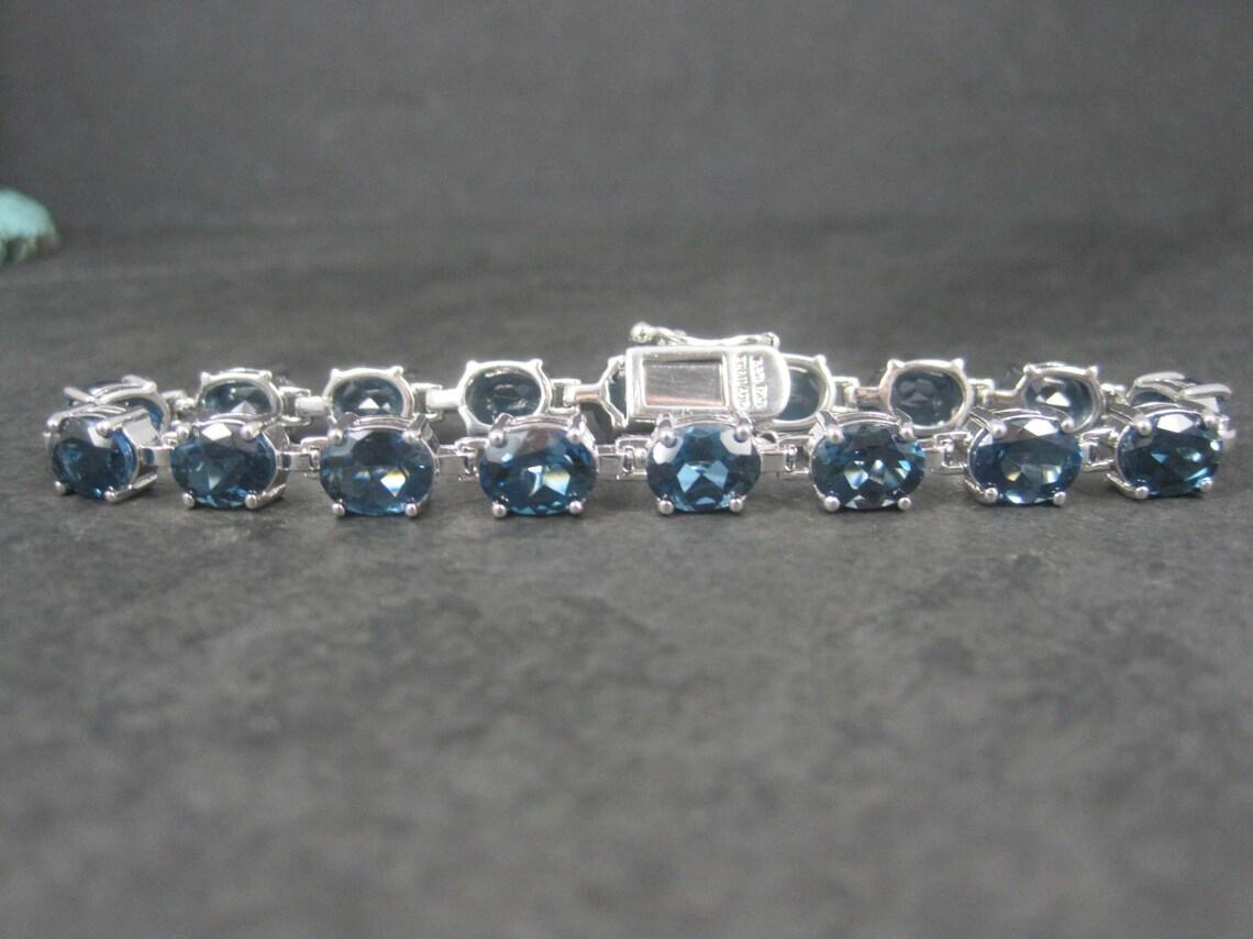 Sterling Silver 29 Carat Blue Topaz Bracelet 7.5 Inches For Sale 4