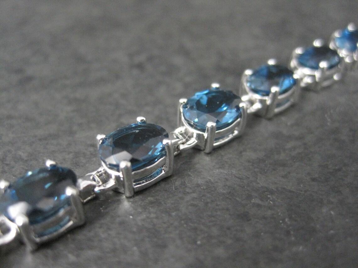 Sterling Silver 29 Carat Blue Topaz Bracelet 7.5 Inches For Sale 1