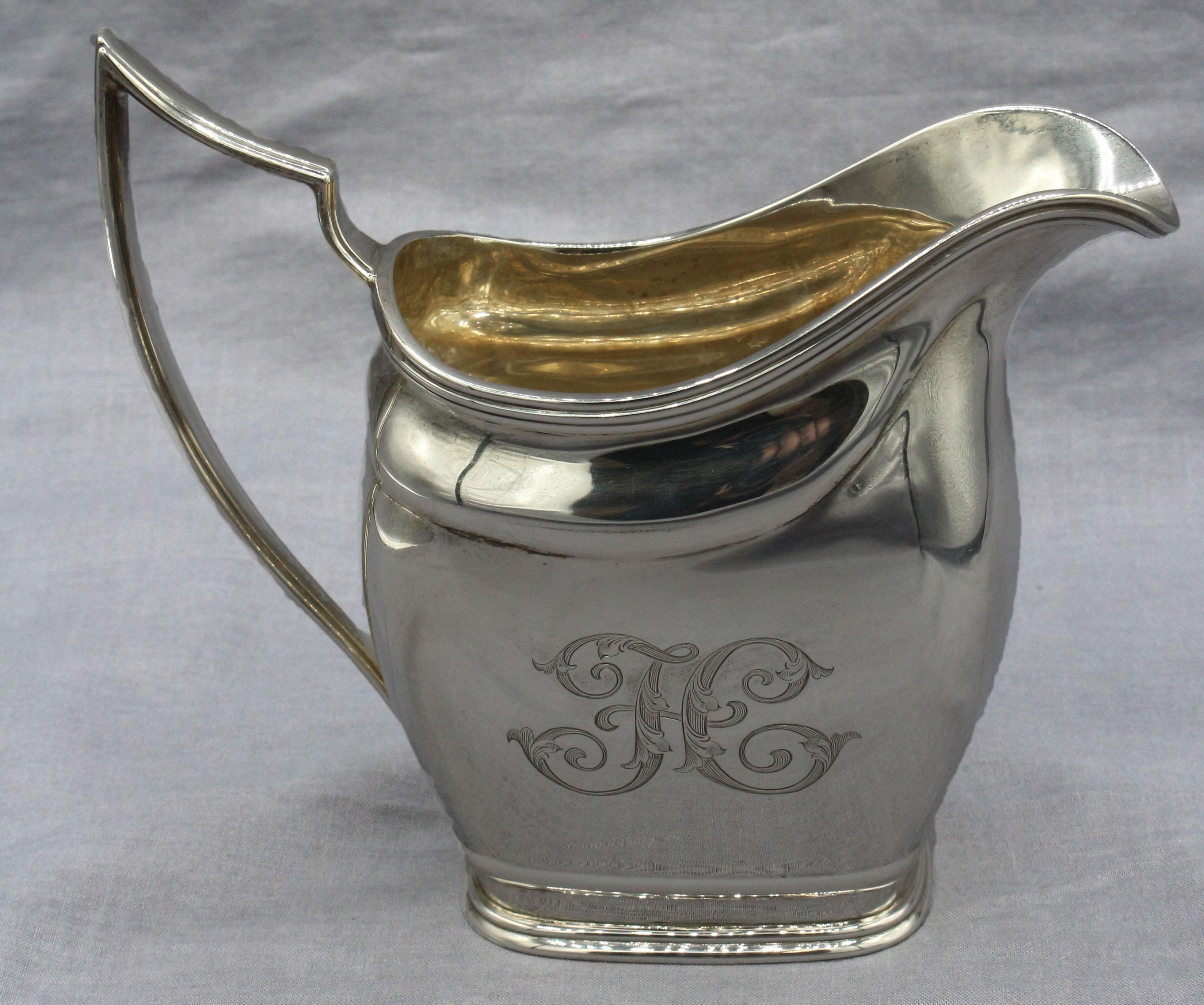 Service à thé 3 pièces en argent Sterling par Towle, circa 1900-30 3