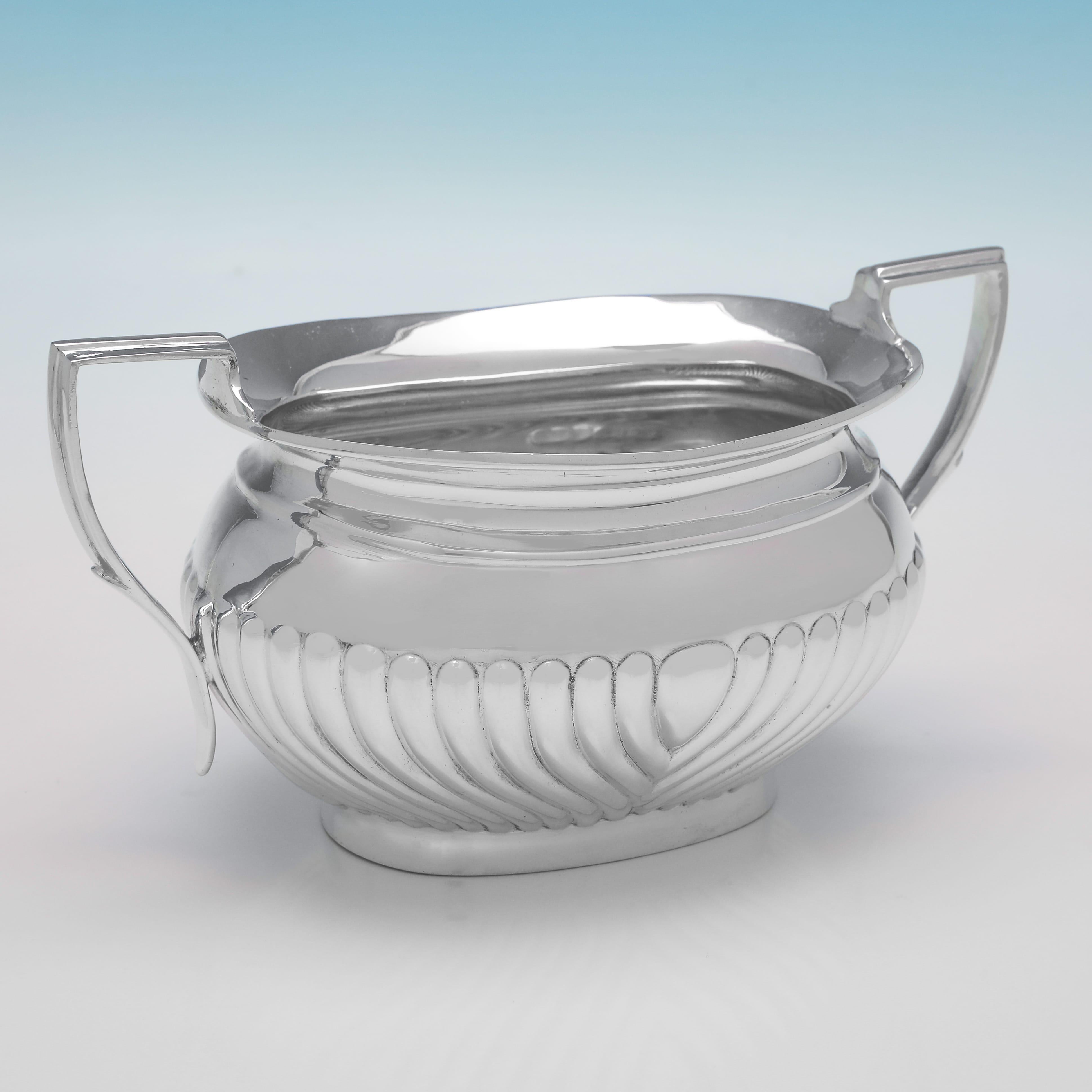 Argento 925 Servizio da tè e caffè di 4 pezzi in argento sterling realizzato a Sheffield nel 1911 in vendita