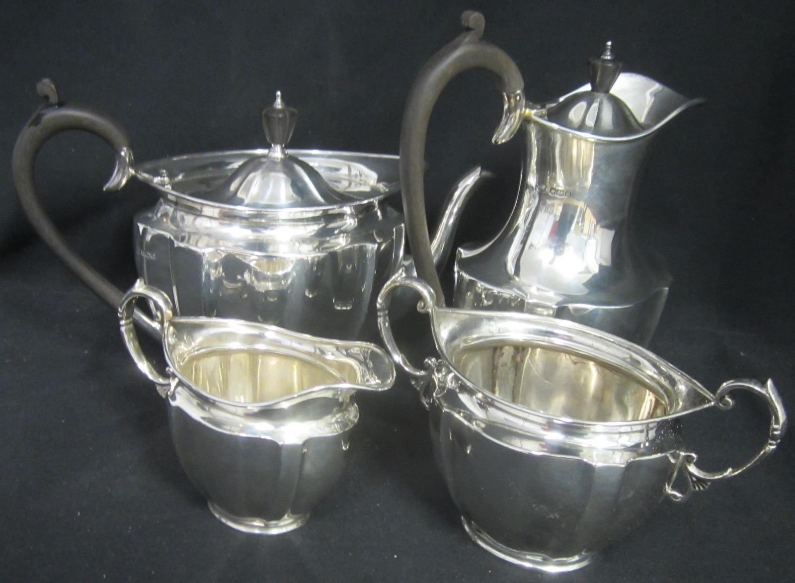 Early 20th Century Sterling Silver 4-Piece Tea and Coffee Set For Sale