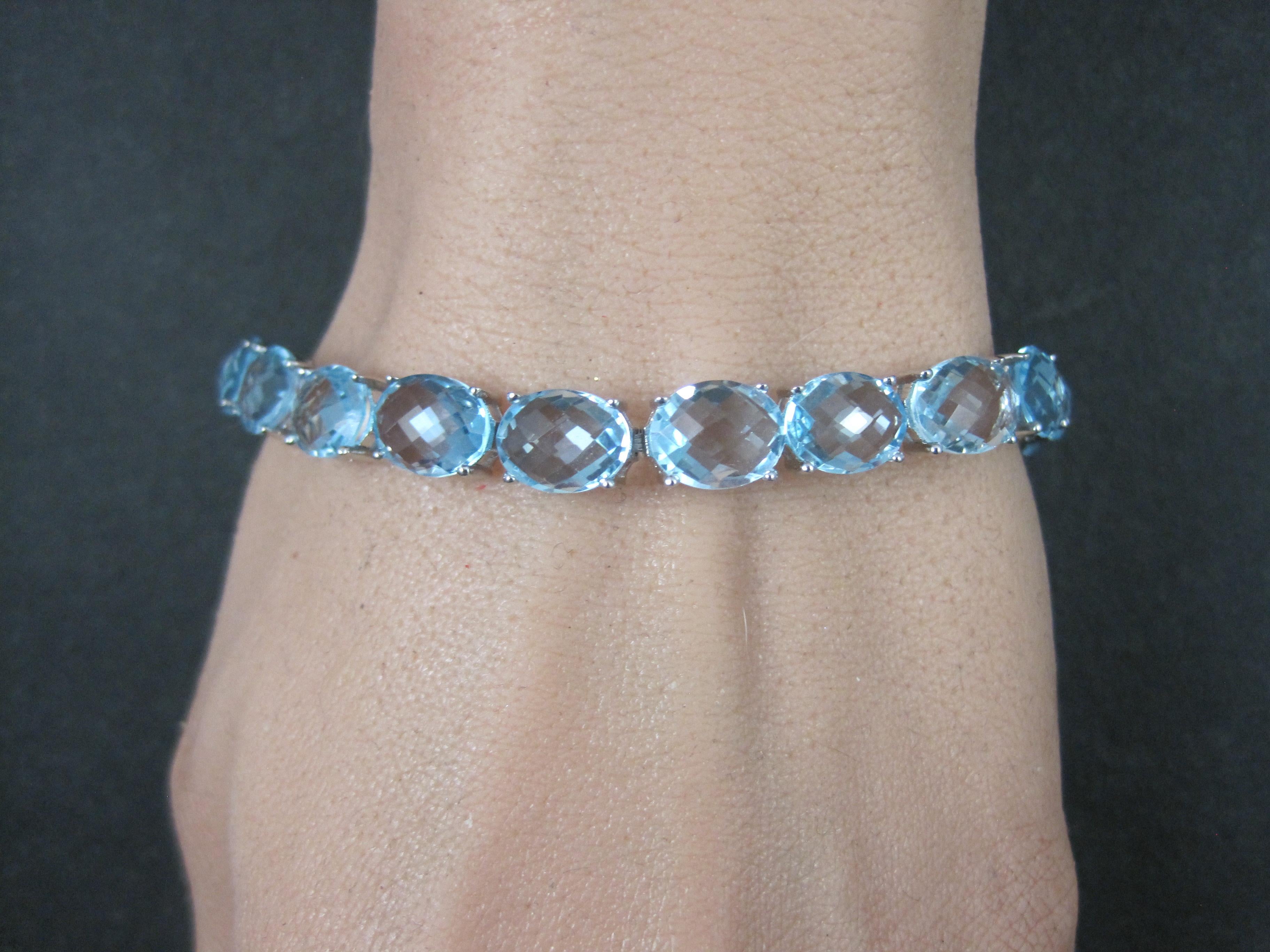 Pulsera de tenis de plata de ley con topacio azul de 45,6 quilates en venta 7