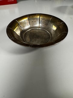 Sterling Silver 5.5" diameter Nut Dish 59g