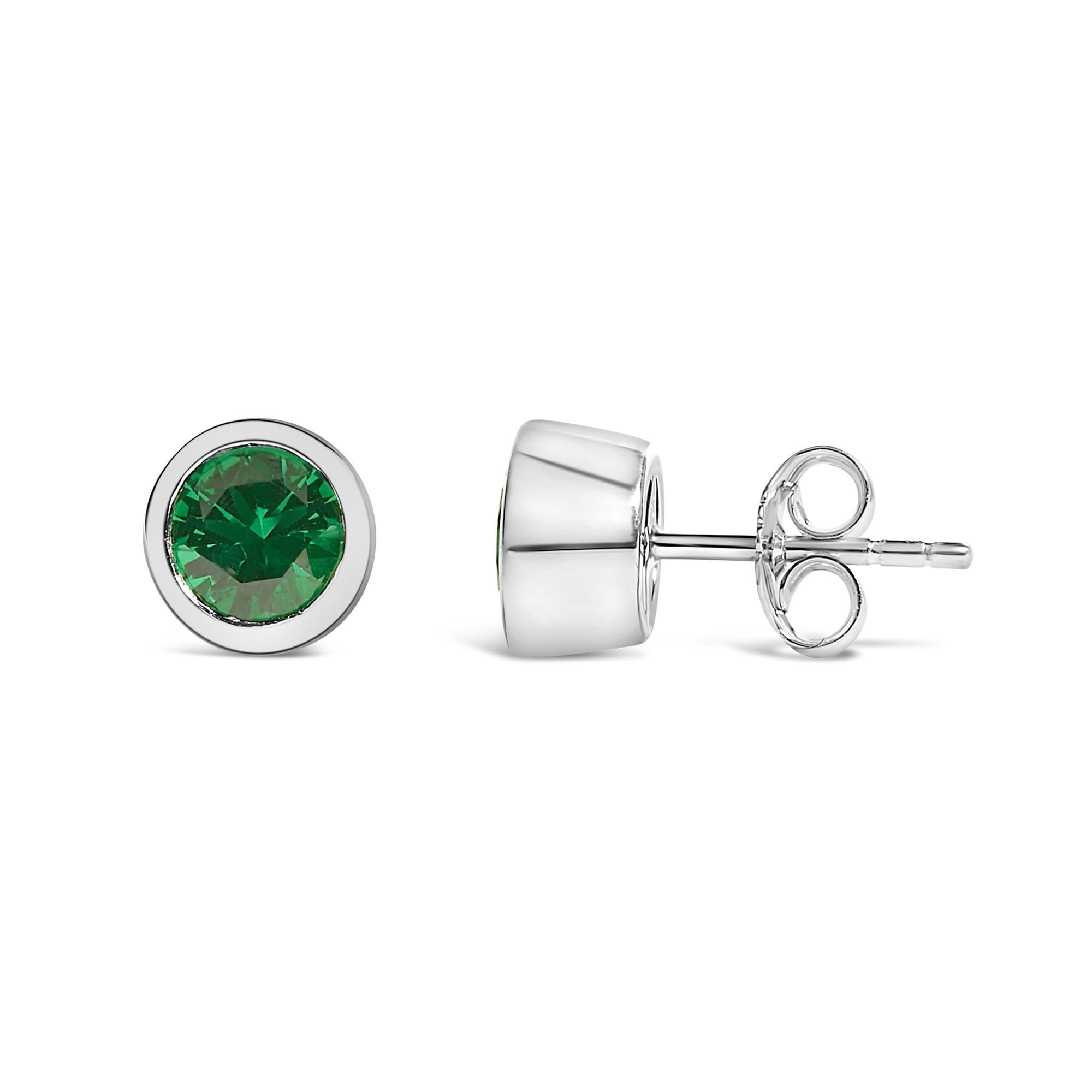 Moderne Boucles d'oreilles solitaires en argent Sterene & Greene Greene. en vente