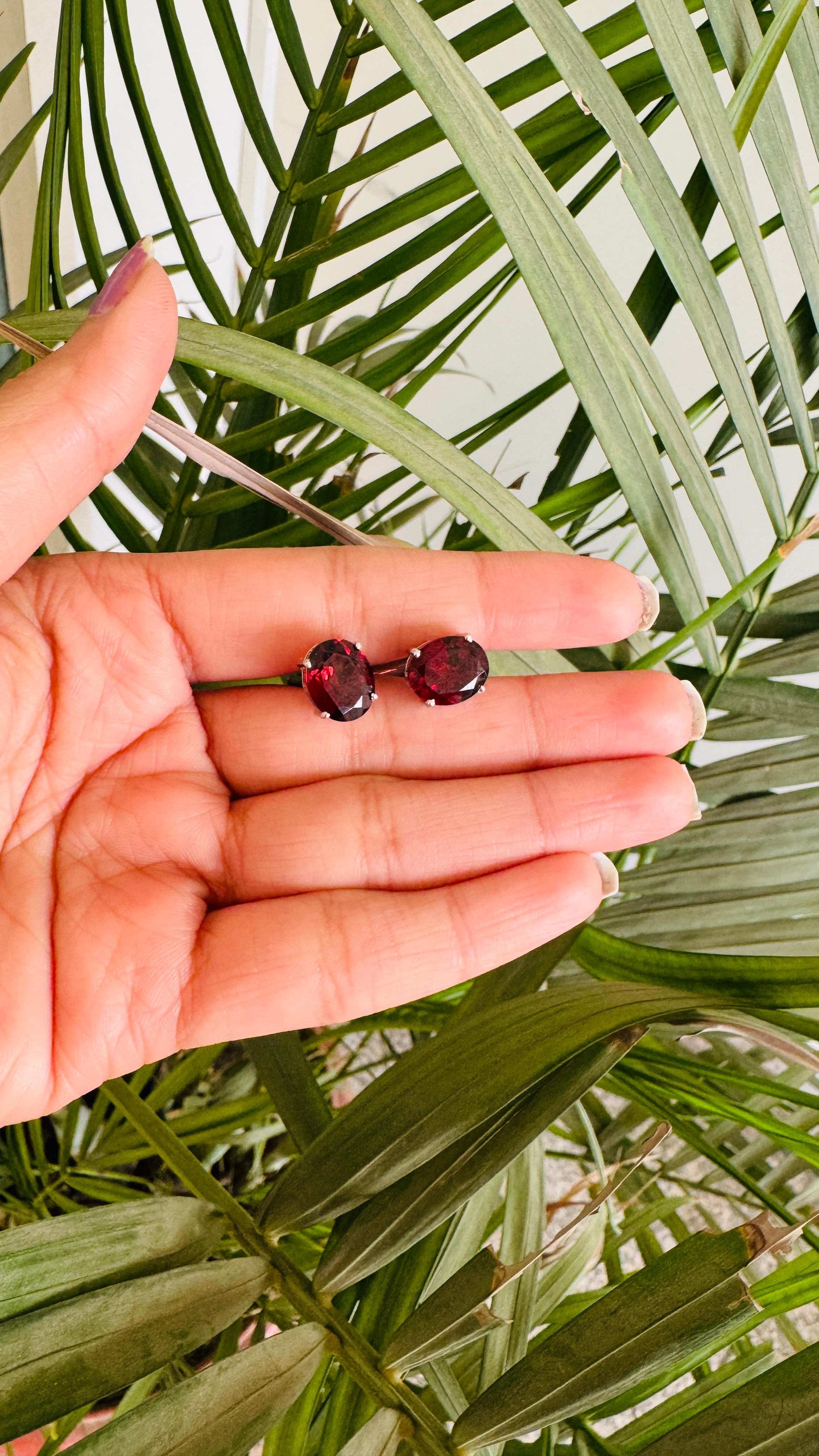 Sterling Silver 7.40 CTW Oval Garnet January Birthstone Cufflinks For Sale 1
