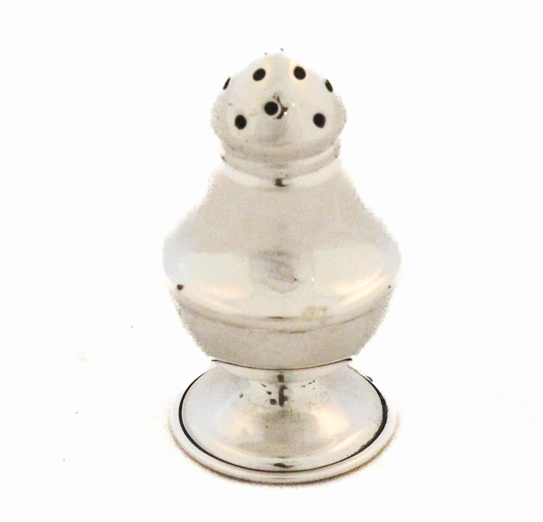 Sterling Silver 8 Piece Individual Salt & Pepper Shakers (Sterlingsilber) im Angebot